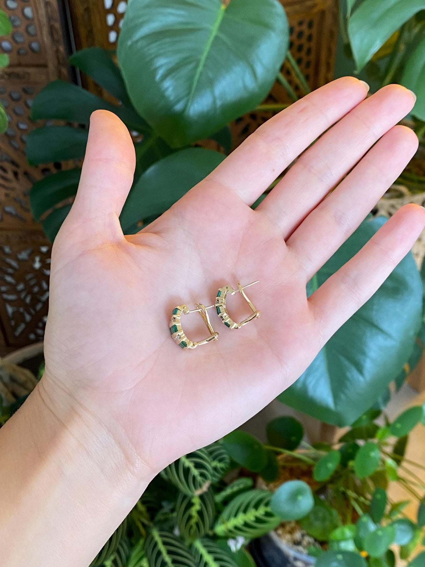 Vintage Solid 14k Yellow Gold Diamond Emerald Drop Earrings