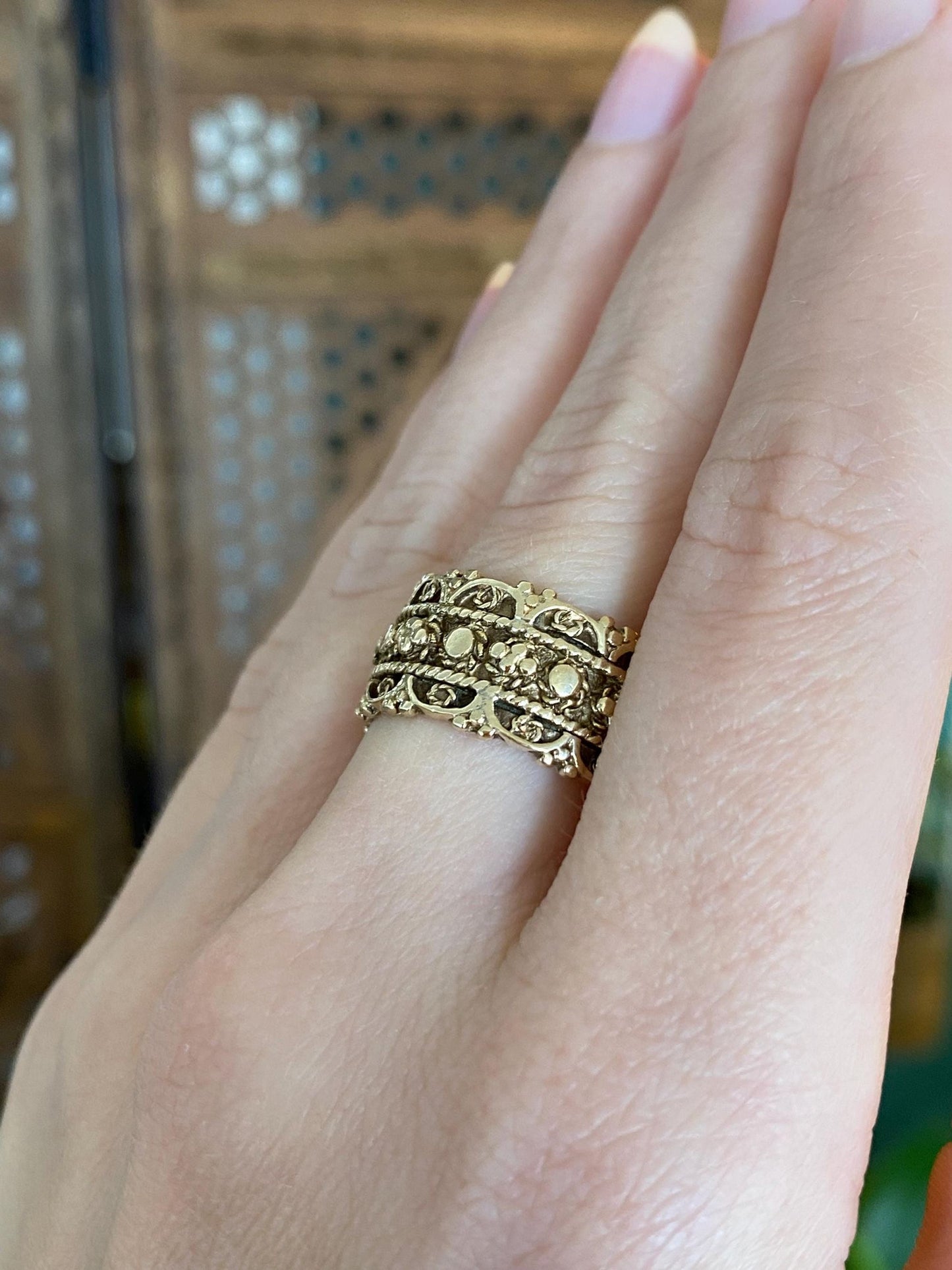 Vintage Solid 14k Yellow Gold Wide Designed Ring Band - Size 8