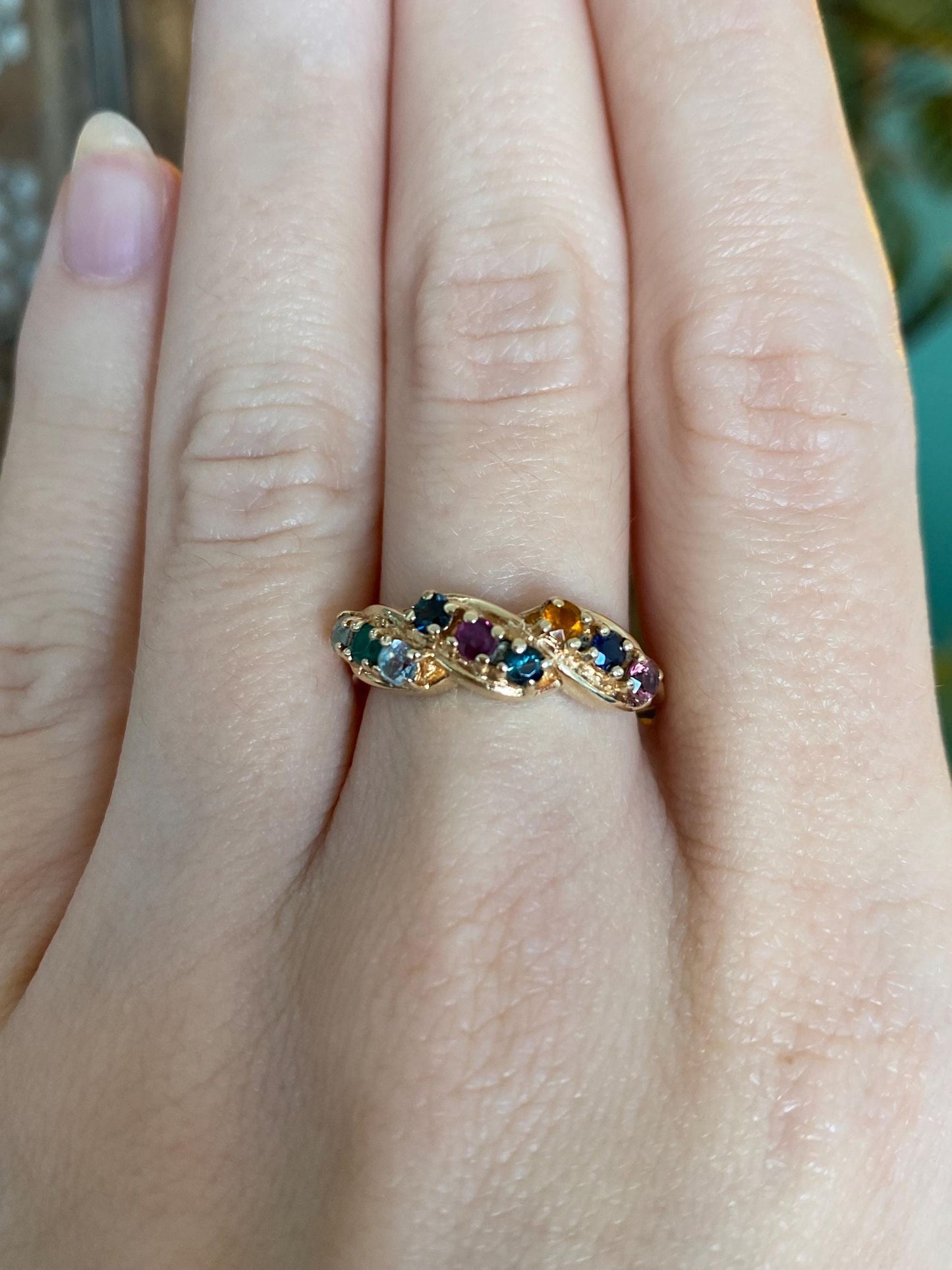 Vintage Solid 10k Yellow Gold Emerald Ruby Blue Sapphire Pink Spinel Citrine Twist Ring - Size 7.75