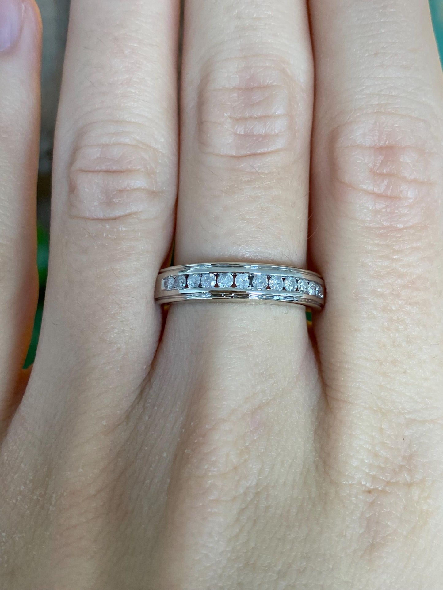 Vintage Solid 14k White Gold Diamond Ring Band - Size 7