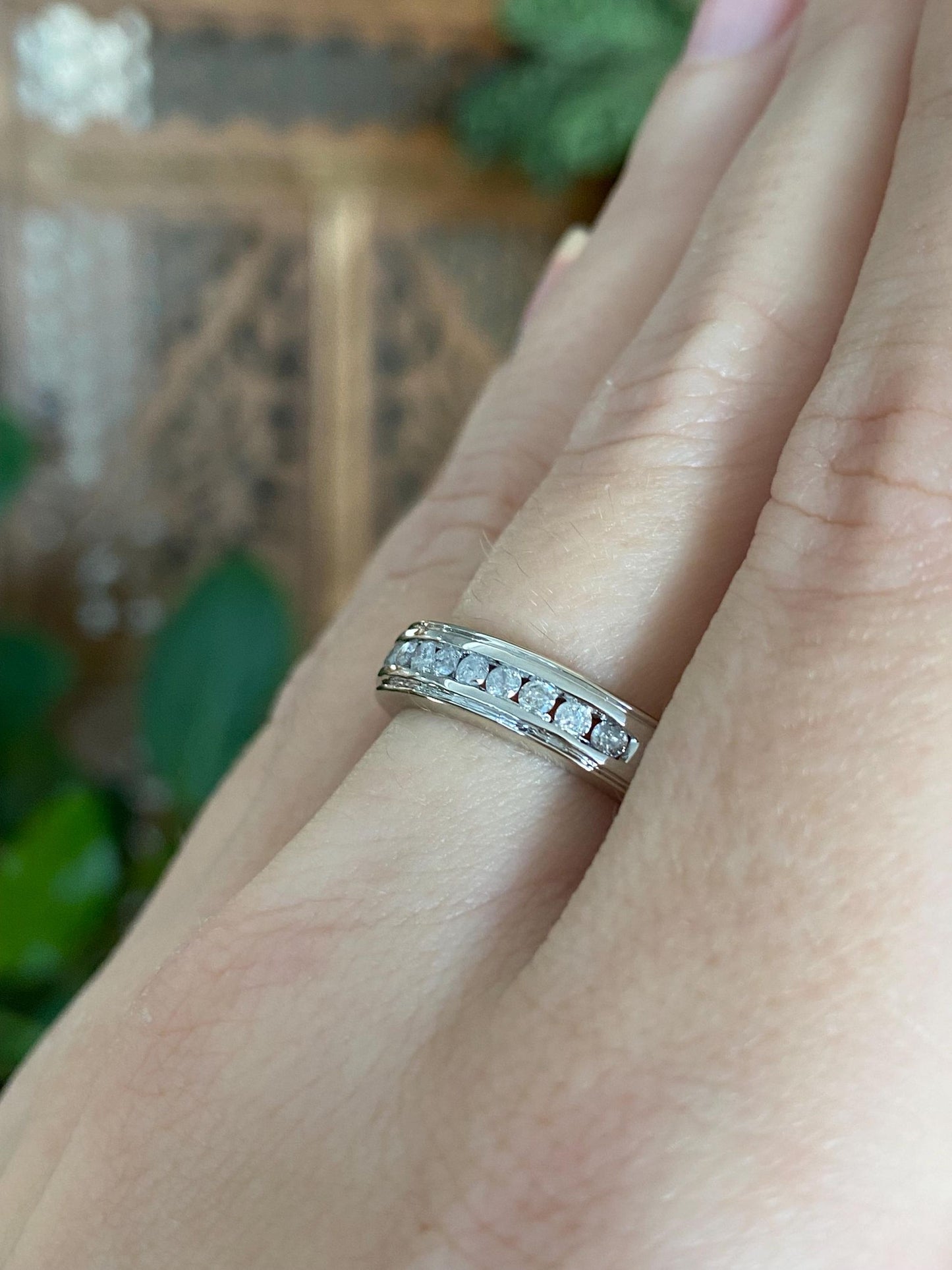 Vintage Solid 14k White Gold Diamond Ring Band - Size 7
