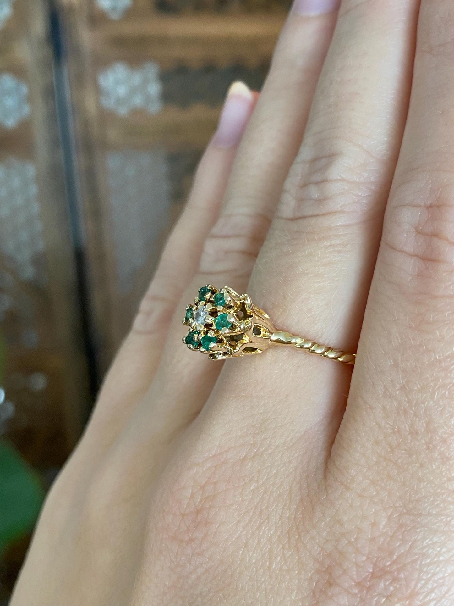 Vintage Solid 14k Yellow Gold Emerald Halo Diamond Flower Ring - Size 6.25