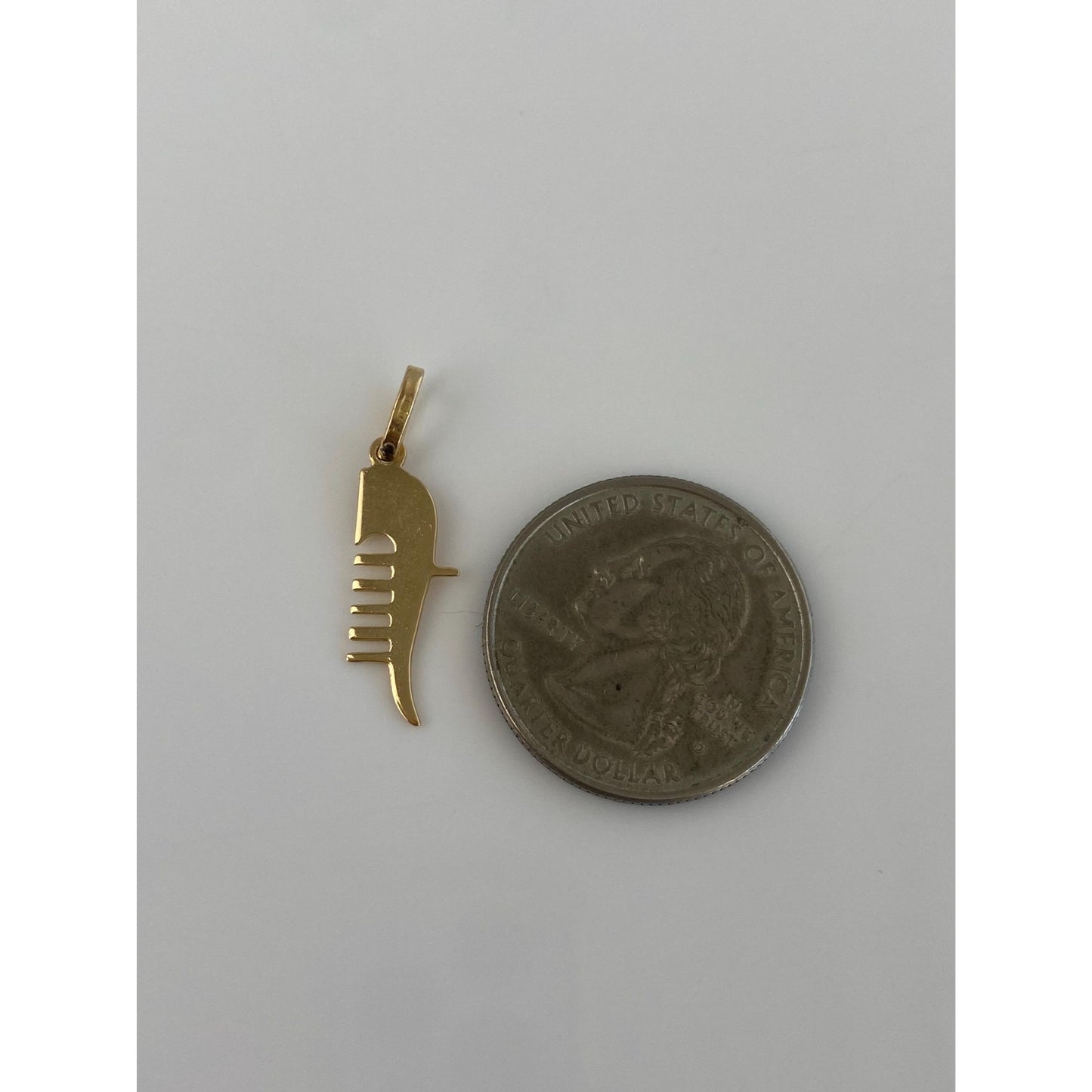 Vintage Solid 18k Yellow Gold Charm