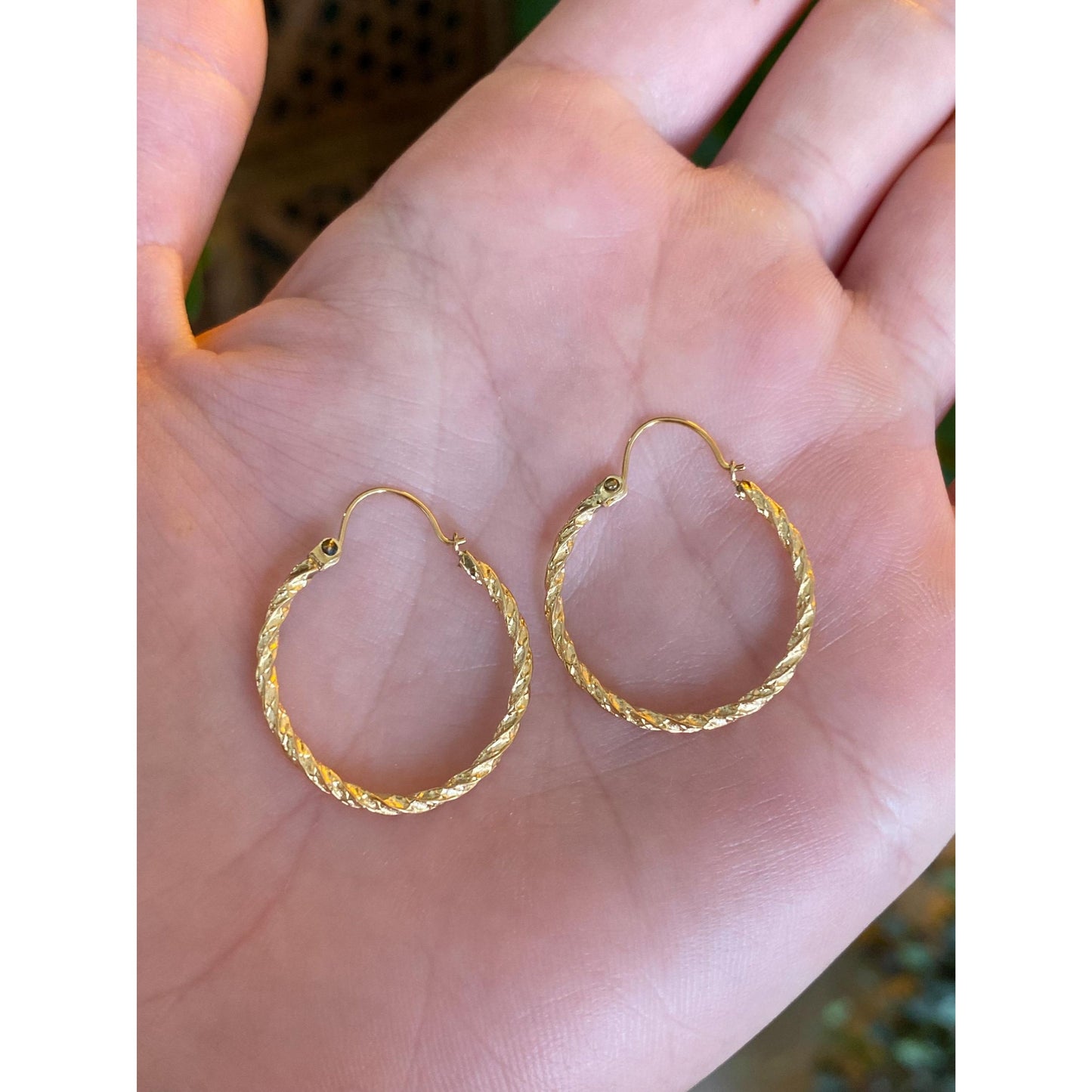 Vintage 14k Yellow Gold Twist Hoop Earrings