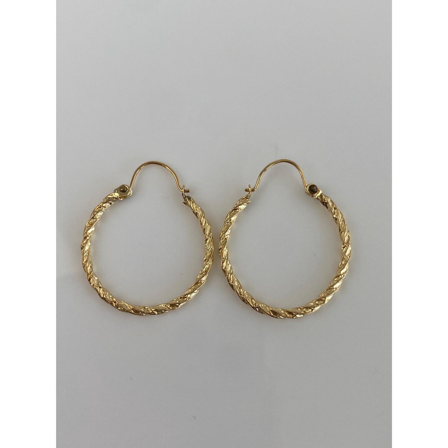 Vintage 14k Yellow Gold Twist Hoop Earrings