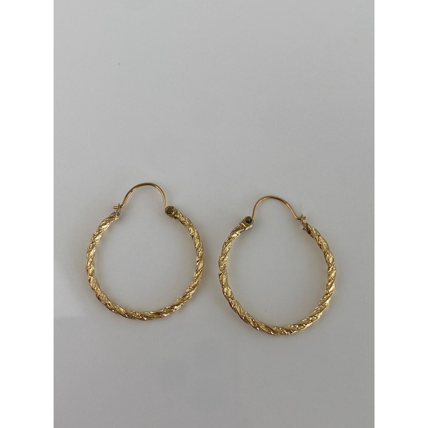 Vintage 14k Yellow Gold Twist Hoop Earrings