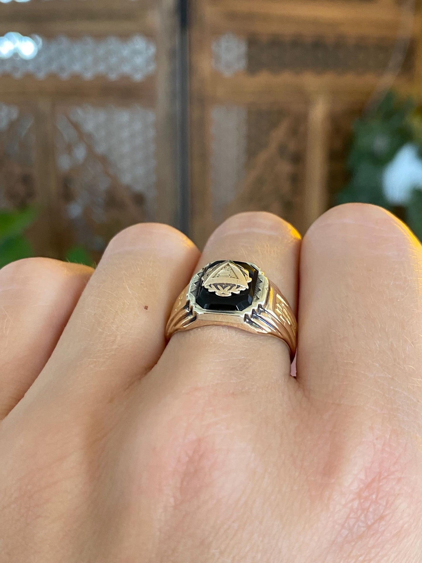 Vintage Solid 10k Rose & White Gold Onyx 1933 Class Ring - Size 6.5