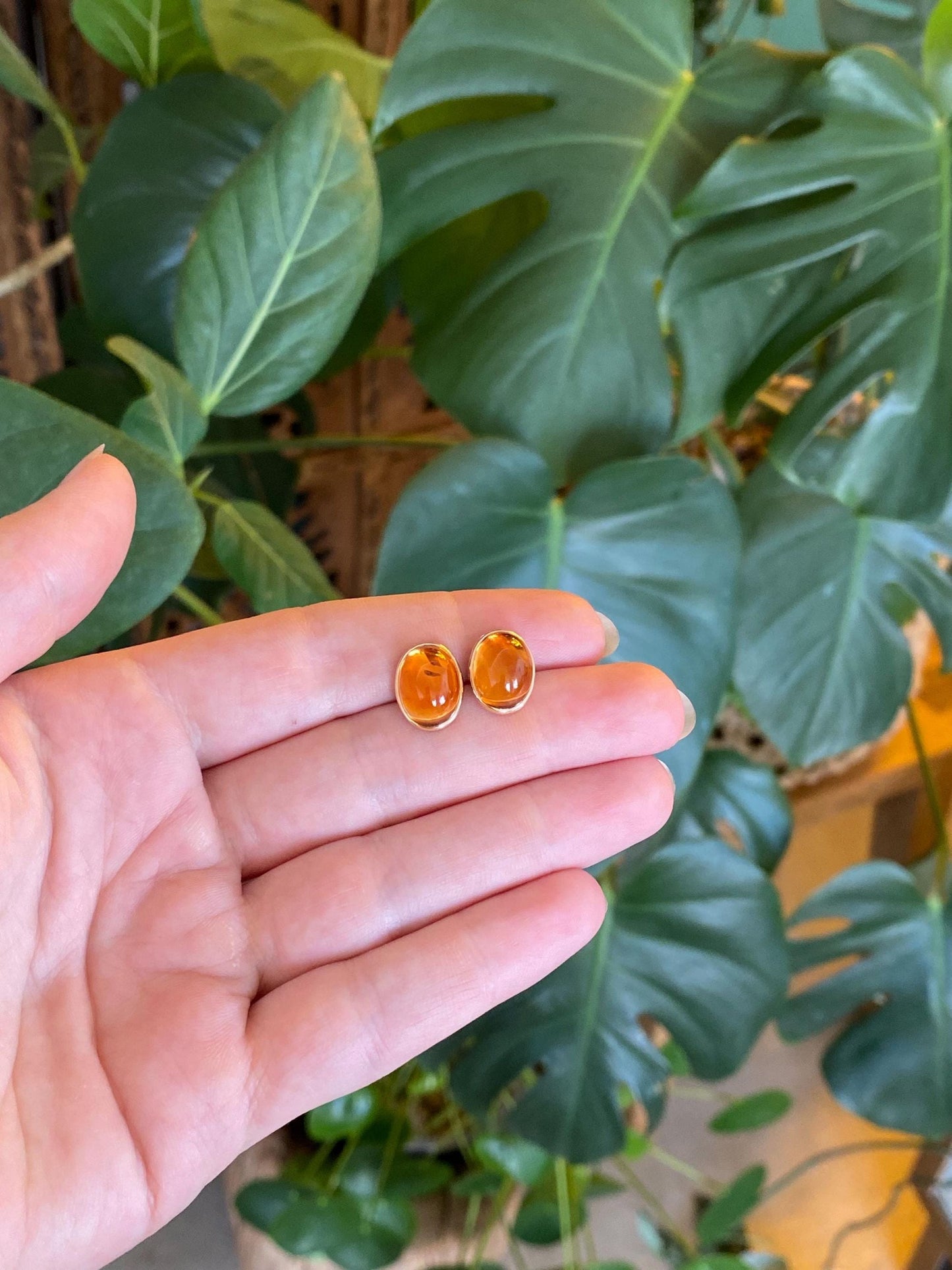 Vintage Solid 14k Yellow Gold Citrine Cabochon Stud Earrings