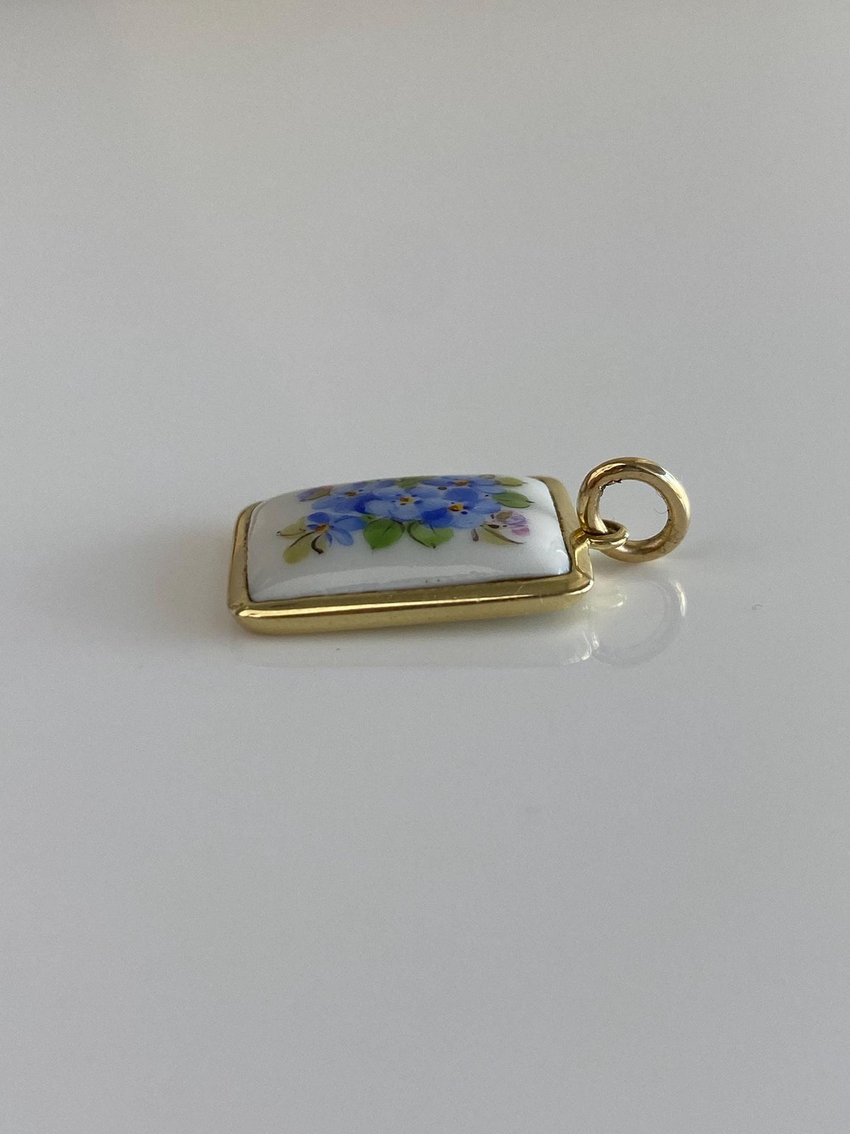 Vintage Solid 14k Yellow Gold Framed Floral Ceramic Charm