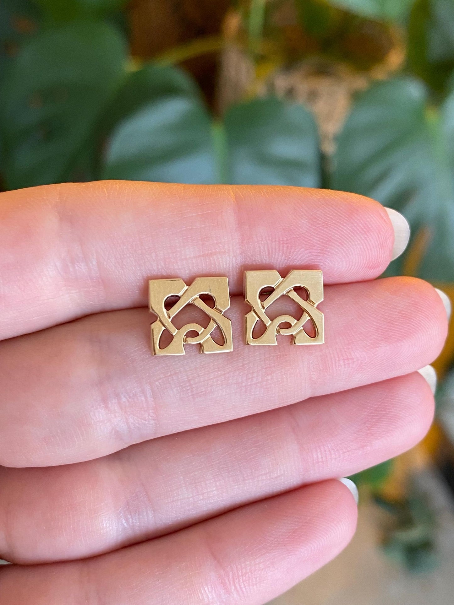 Vintage Solid 9k Yellow Gold Celtic Open Work Stud Earrings
