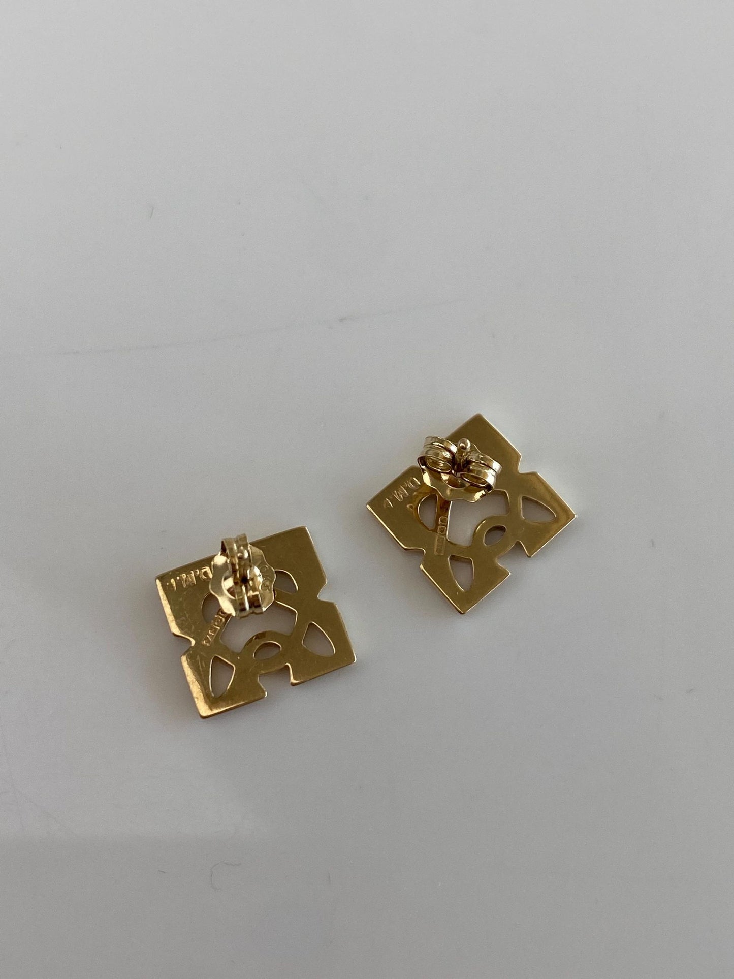 Vintage Solid 9k Yellow Gold Celtic Open Work Stud Earrings