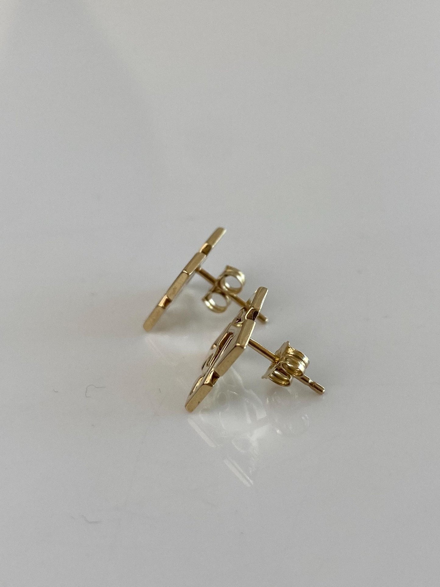 Vintage Solid 9k Yellow Gold Celtic Open Work Stud Earrings