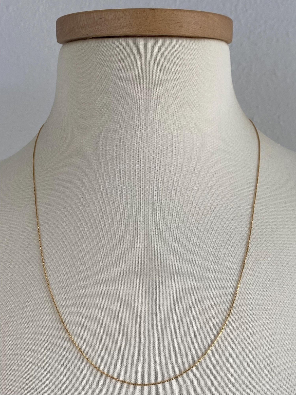 Vintage Solid 18k Yellow Gold Box Chain Necklace - 23.25 inches