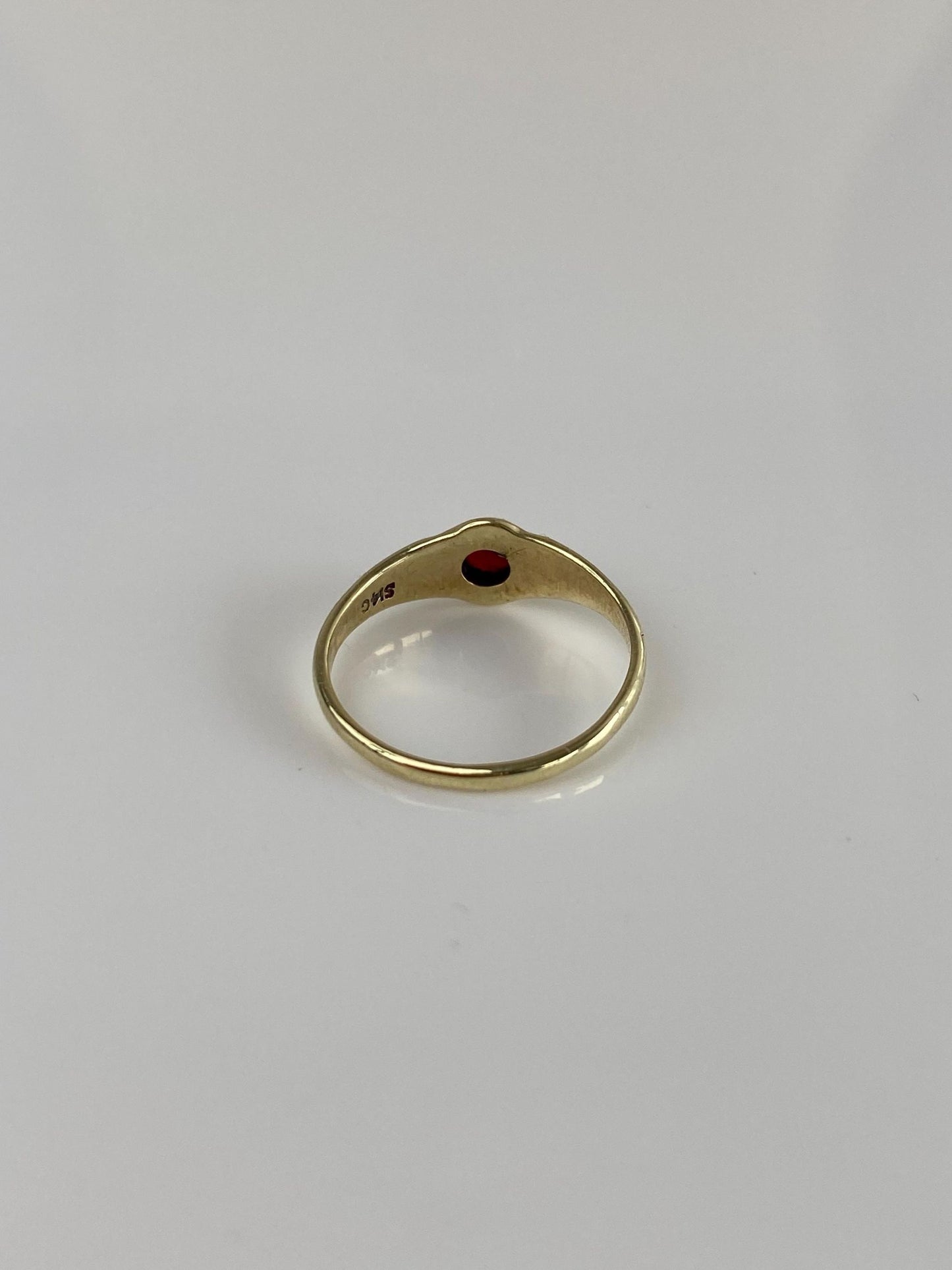 Vintage Solid 14k Yellow Gold Red Stone Design Baby Ring Band - Size 2