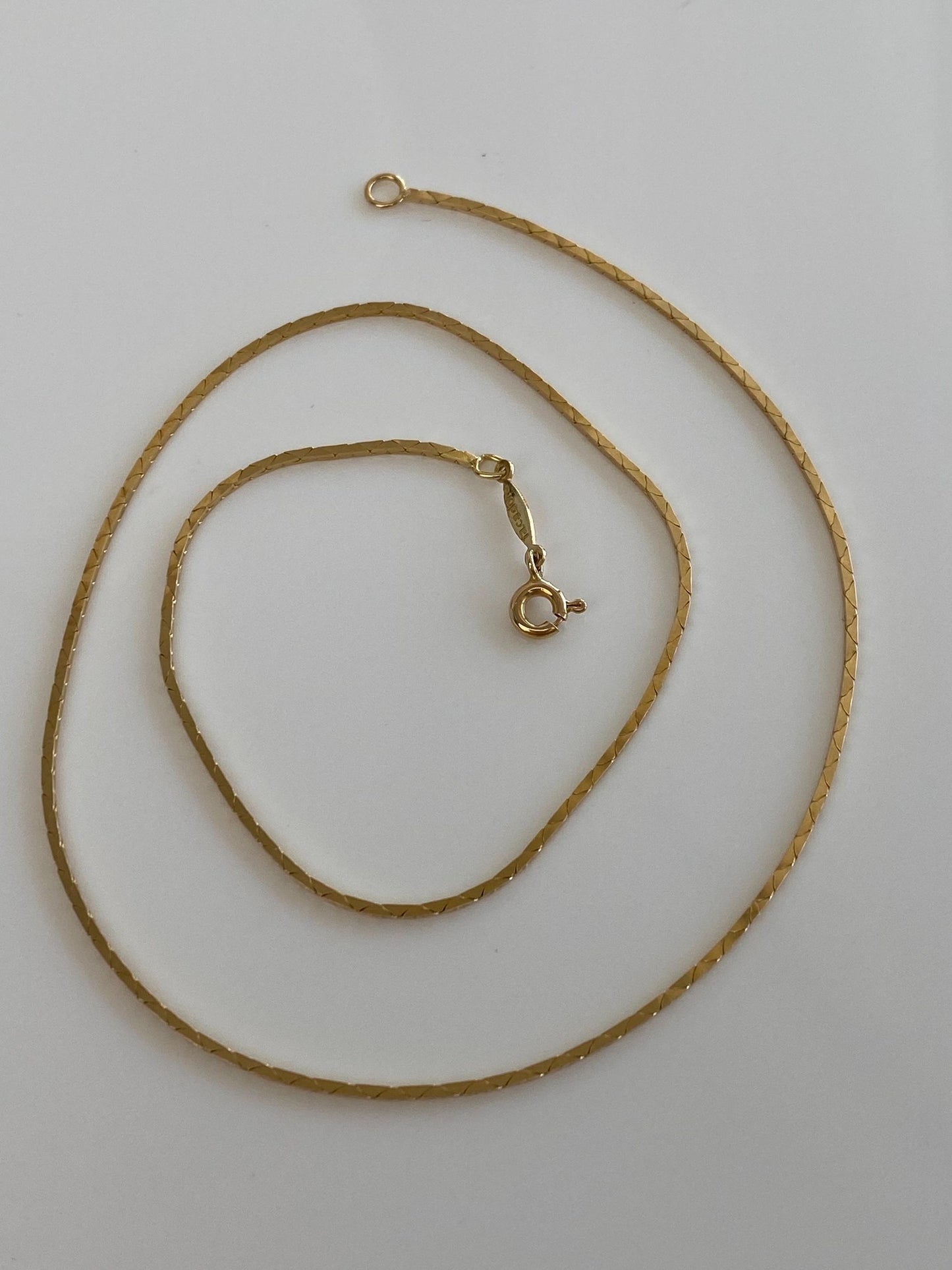 Vintage Solid 18k Yellow Gold Triangle Link Chain Necklace - 16 inches