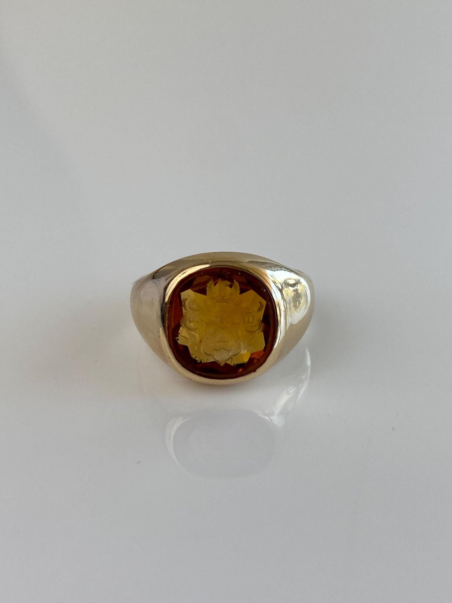 Vintage Solid 14k Yellow Gold Carved Citrine Intaglio Signet Ring - Size 4.5