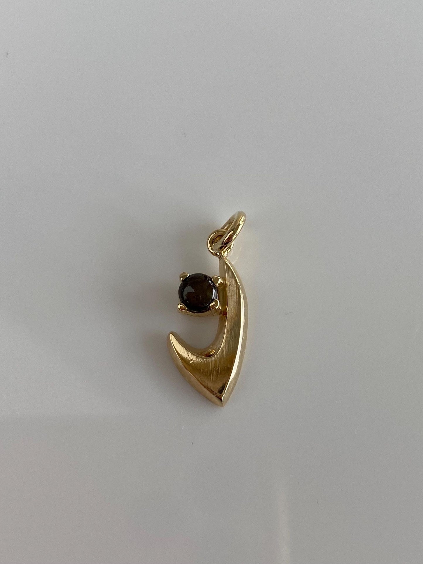 Vintage Solid 14k Yellow Gold Star Sapphire Charm