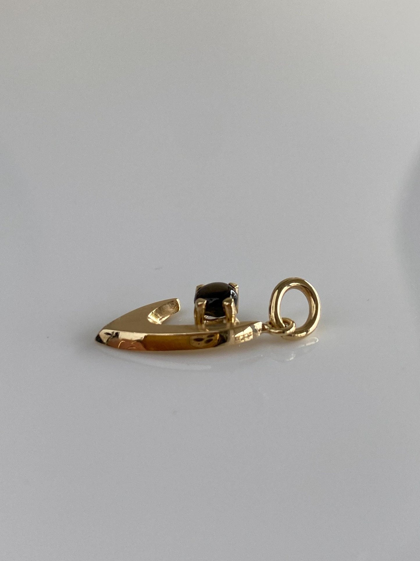 Vintage Solid 14k Yellow Gold Star Sapphire Charm