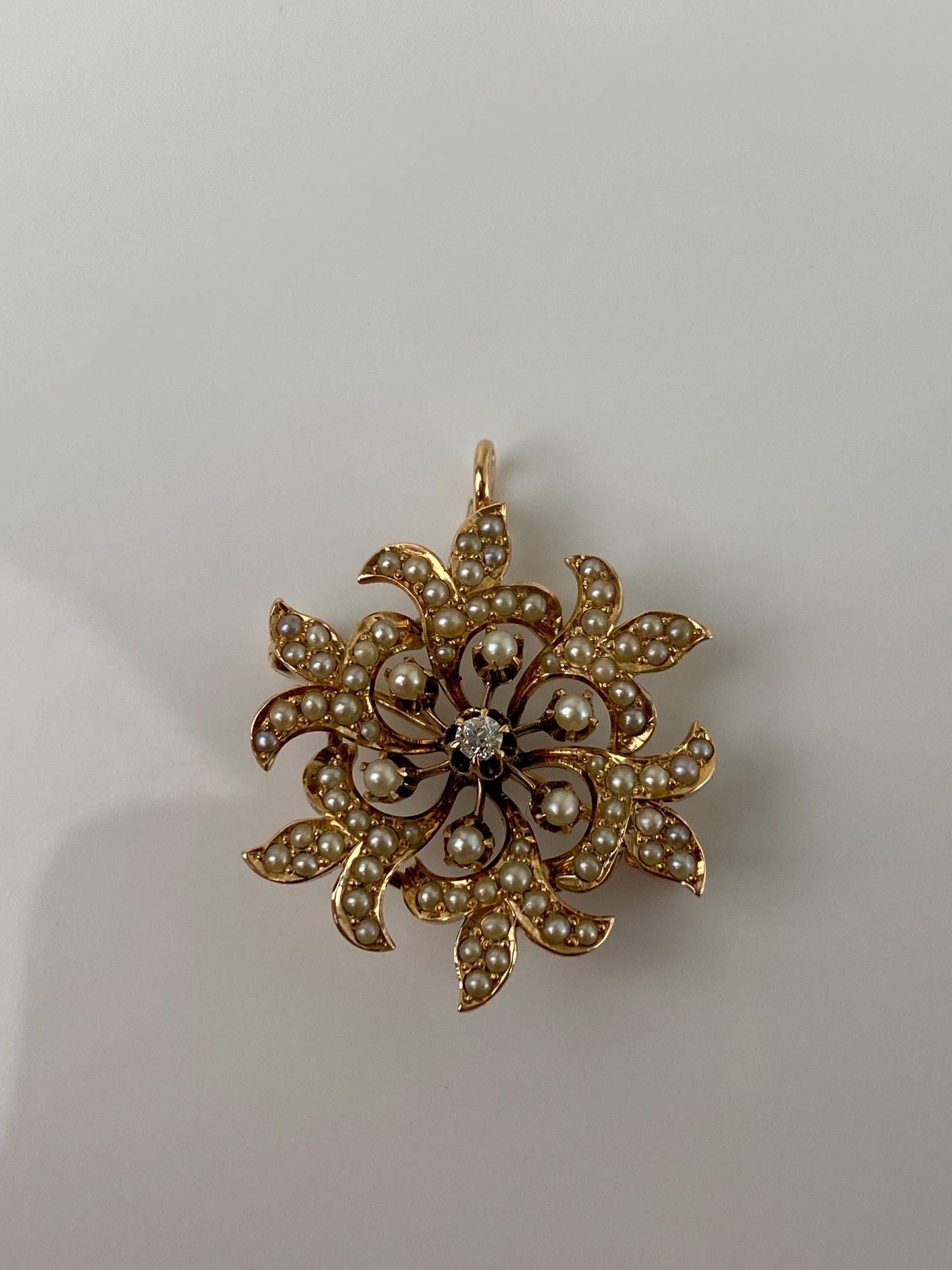 Vintage Solid 14k Yellow Gold Diamond Seed Pearls Brooch Charm