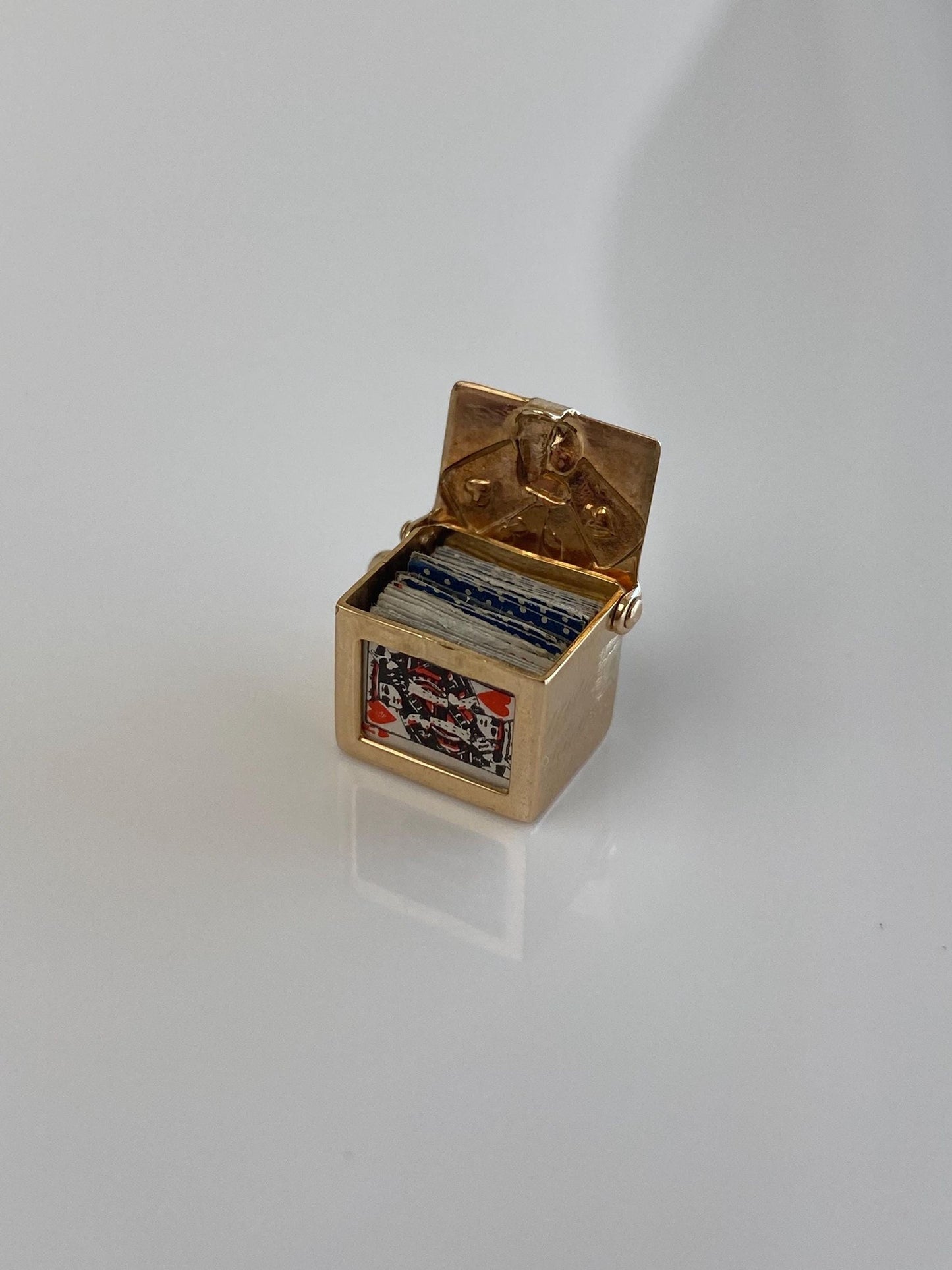 Vintage Solid 14k Yellow Gold Deck of Cards Box Charm