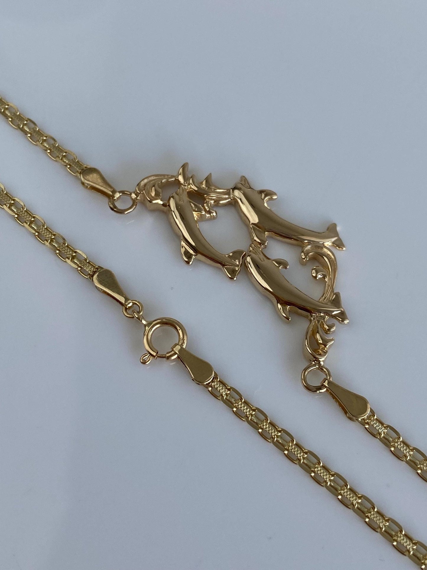 Vintage Solid 14k Yellow Gold Dolphins Swimming Bismark Chain Necklace - 18 inches