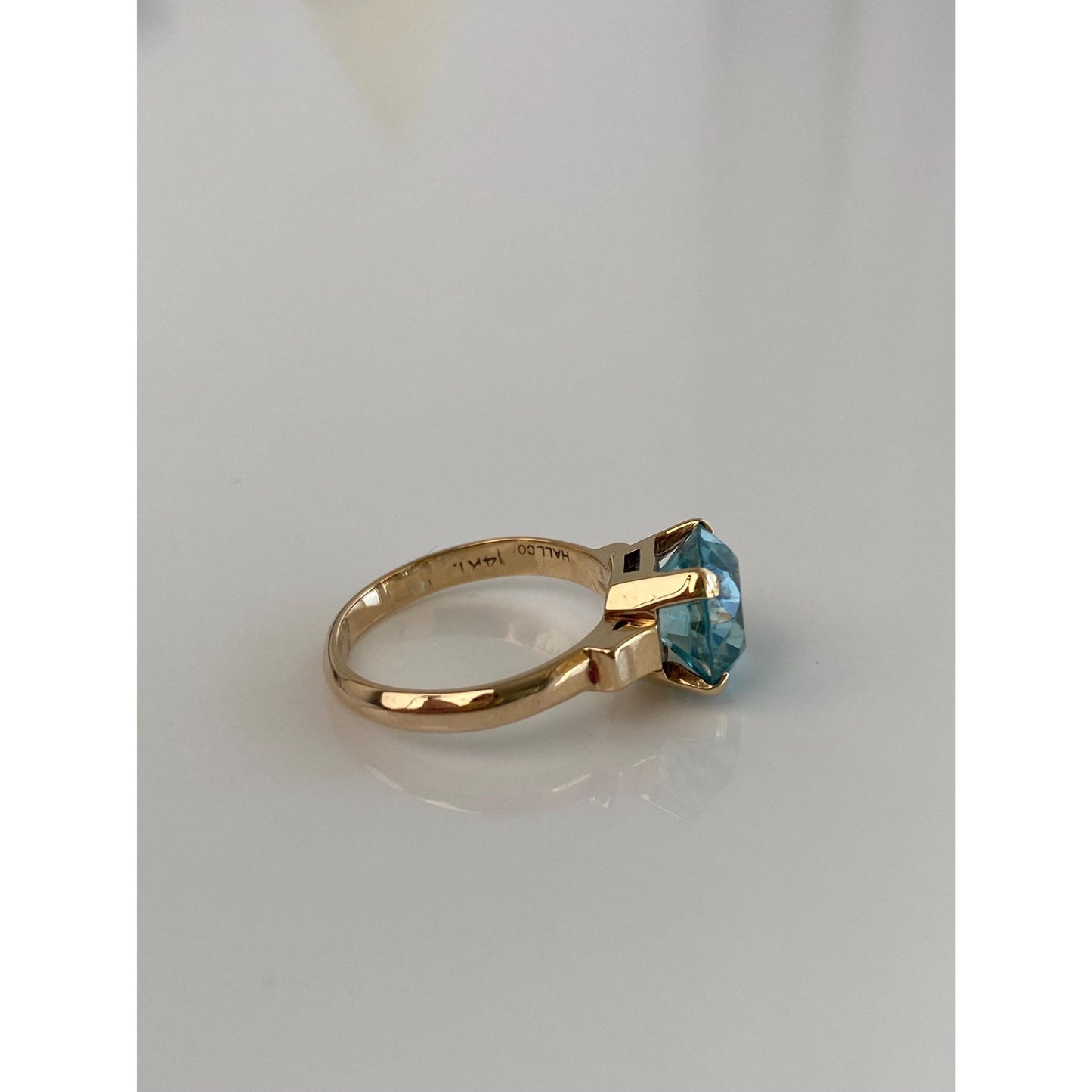 Vintage Solid 14k Rosey Gold Topaz Ring - Size 4.5