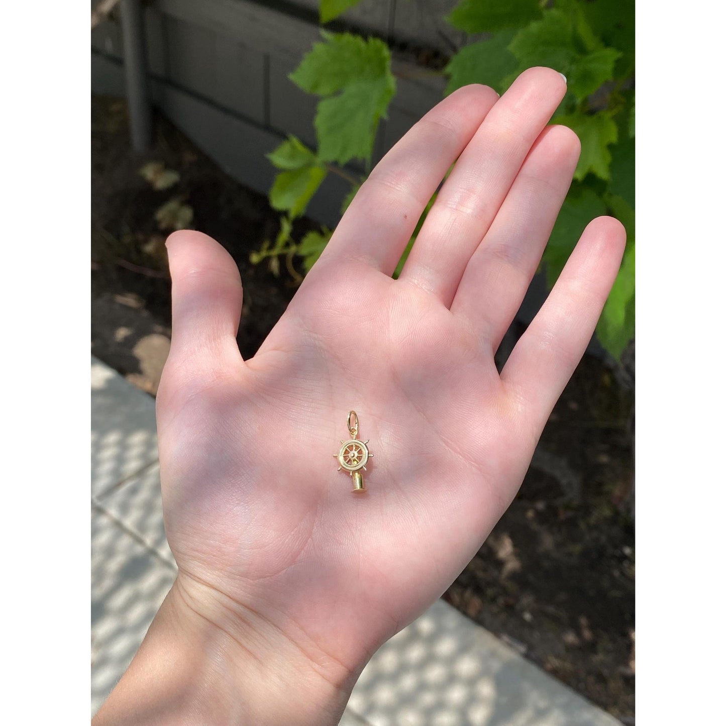 Vintage Solid 10k Yellow Gold Articulated Helm Charm