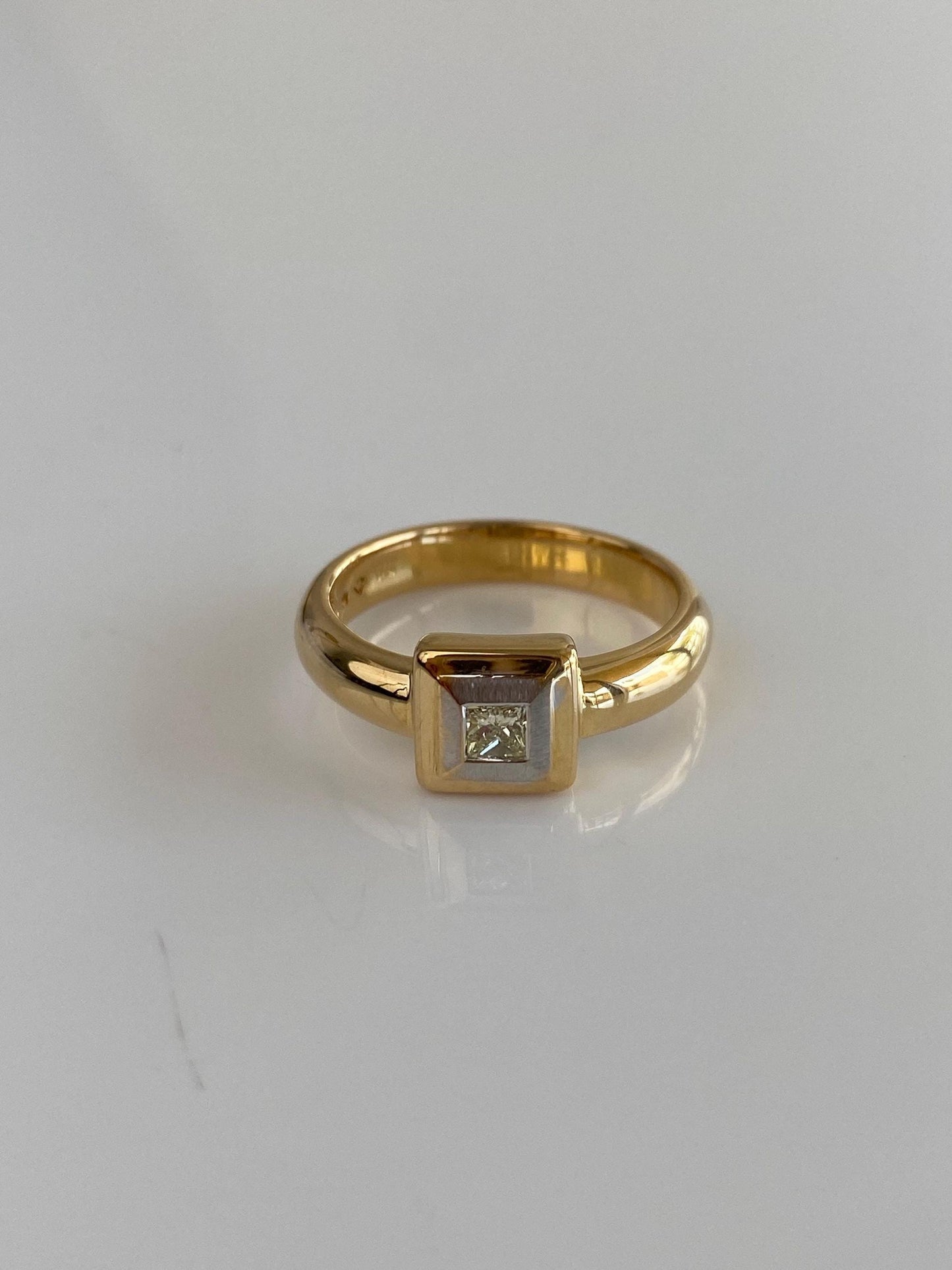 Vintage Solid 18k White & Yellow Gold Diamond Square Ring - Size 6.75