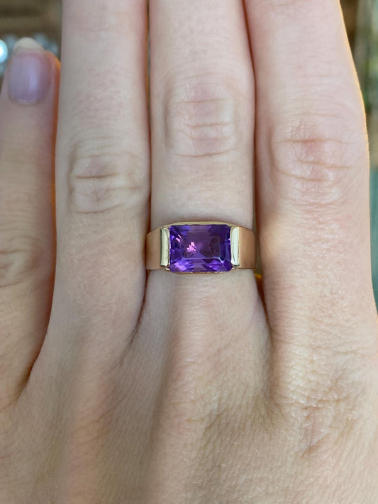 Vintage Solid 10k Yellow Gold Amethyst Ring - Size 6.75