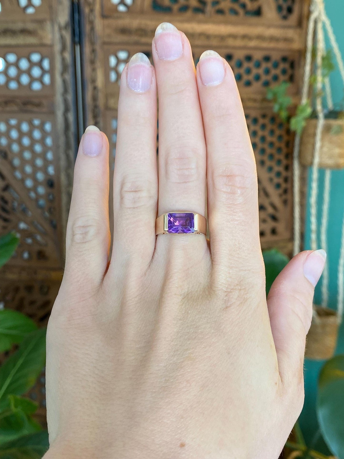 Vintage Solid 10k Yellow Gold Amethyst Ring - Size 6.75