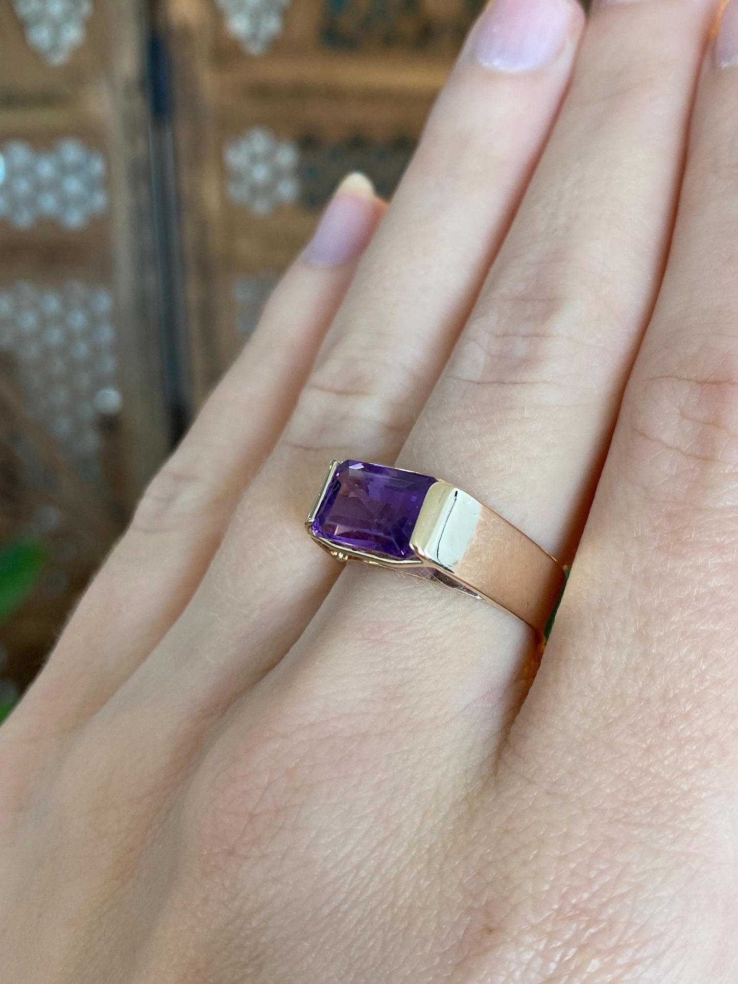 Vintage Solid 10k Yellow Gold Amethyst Ring - Size 6.75