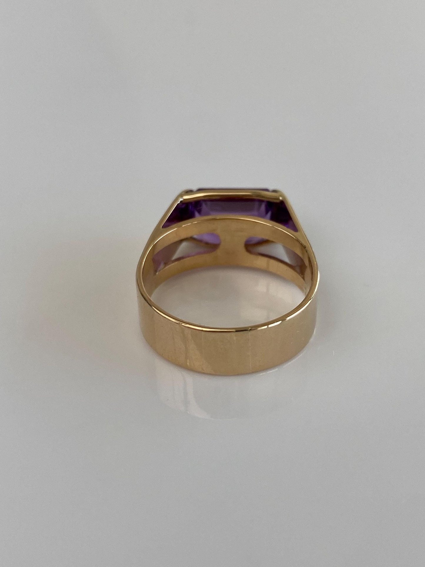 Vintage Solid 10k Yellow Gold Amethyst Ring - Size 6.75