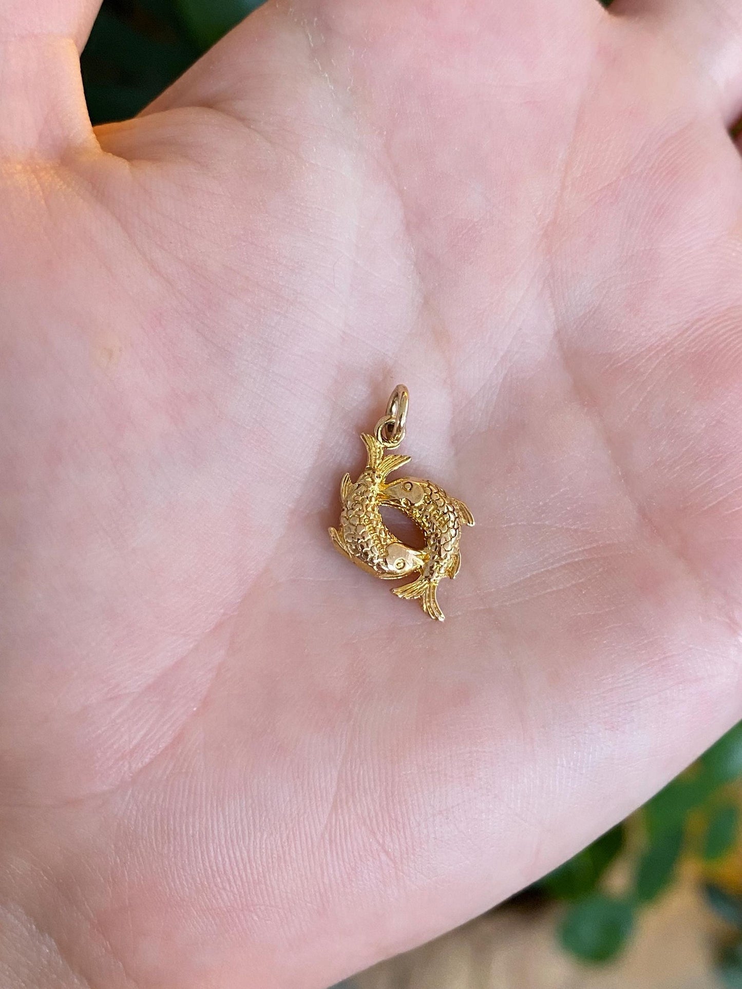Vintage Solid 10k Yellow Gold Pisces Fish Charm