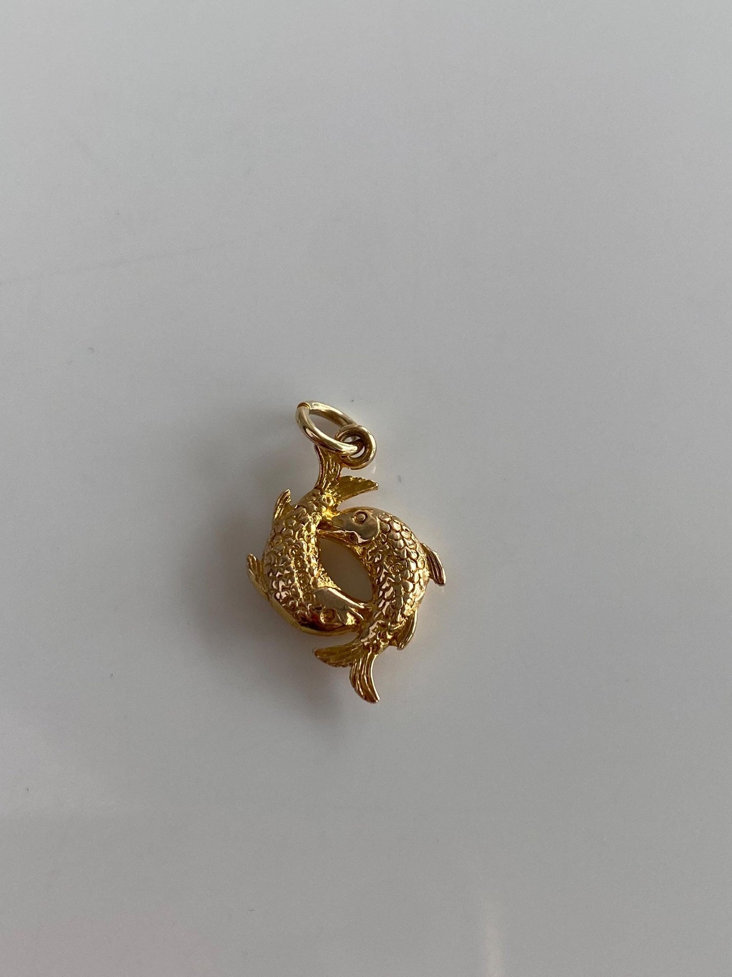 Vintage Solid 10k Yellow Gold Pisces Fish Charm