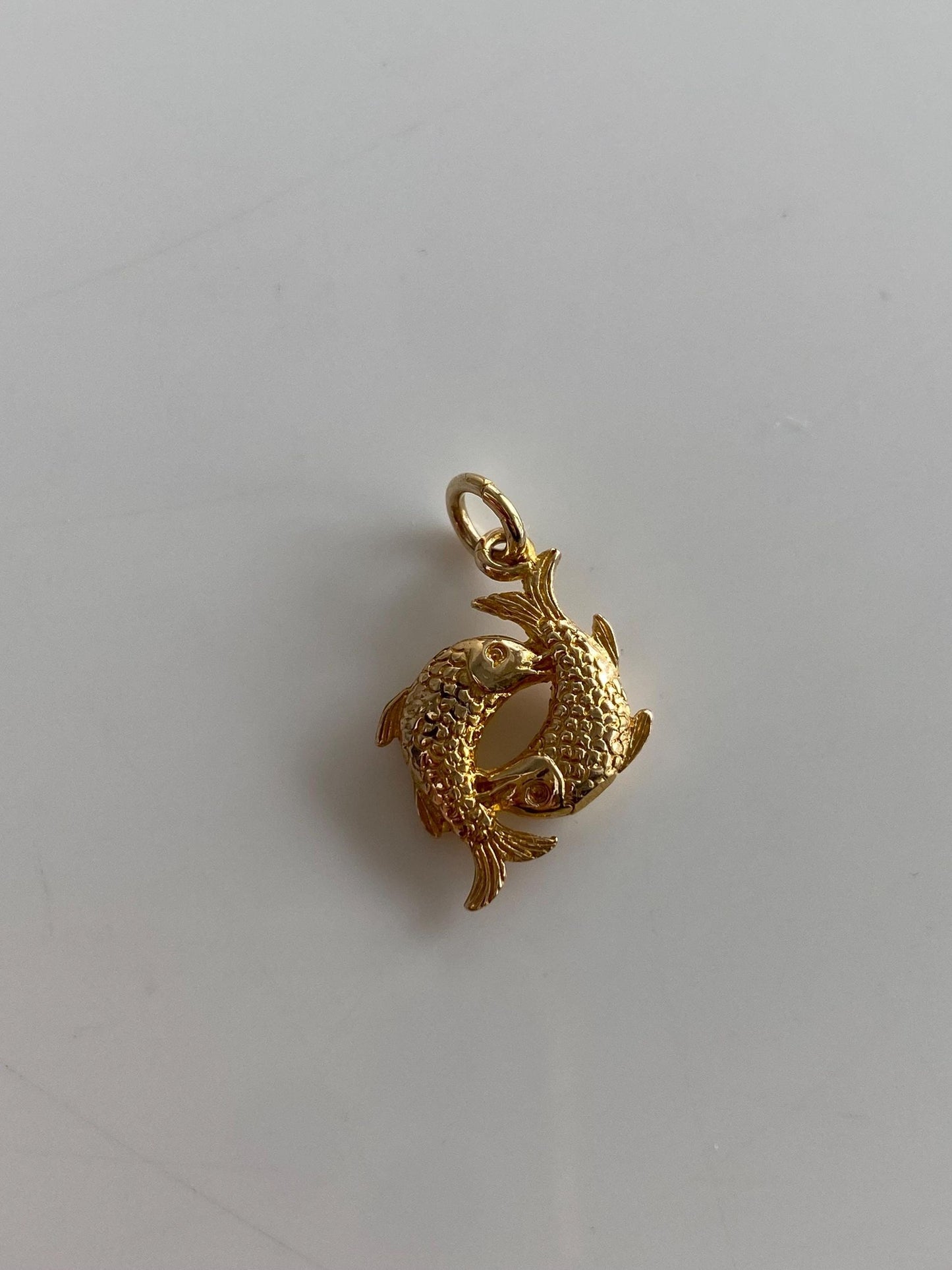 Vintage Solid 10k Yellow Gold Pisces Fish Charm
