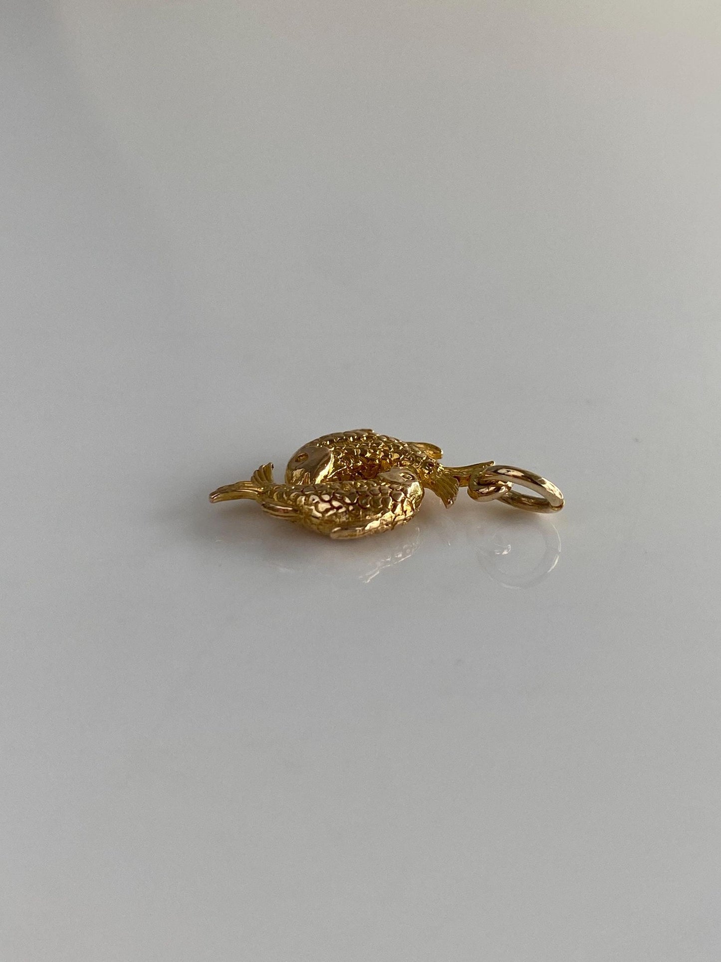 Vintage Solid 10k Yellow Gold Pisces Fish Charm