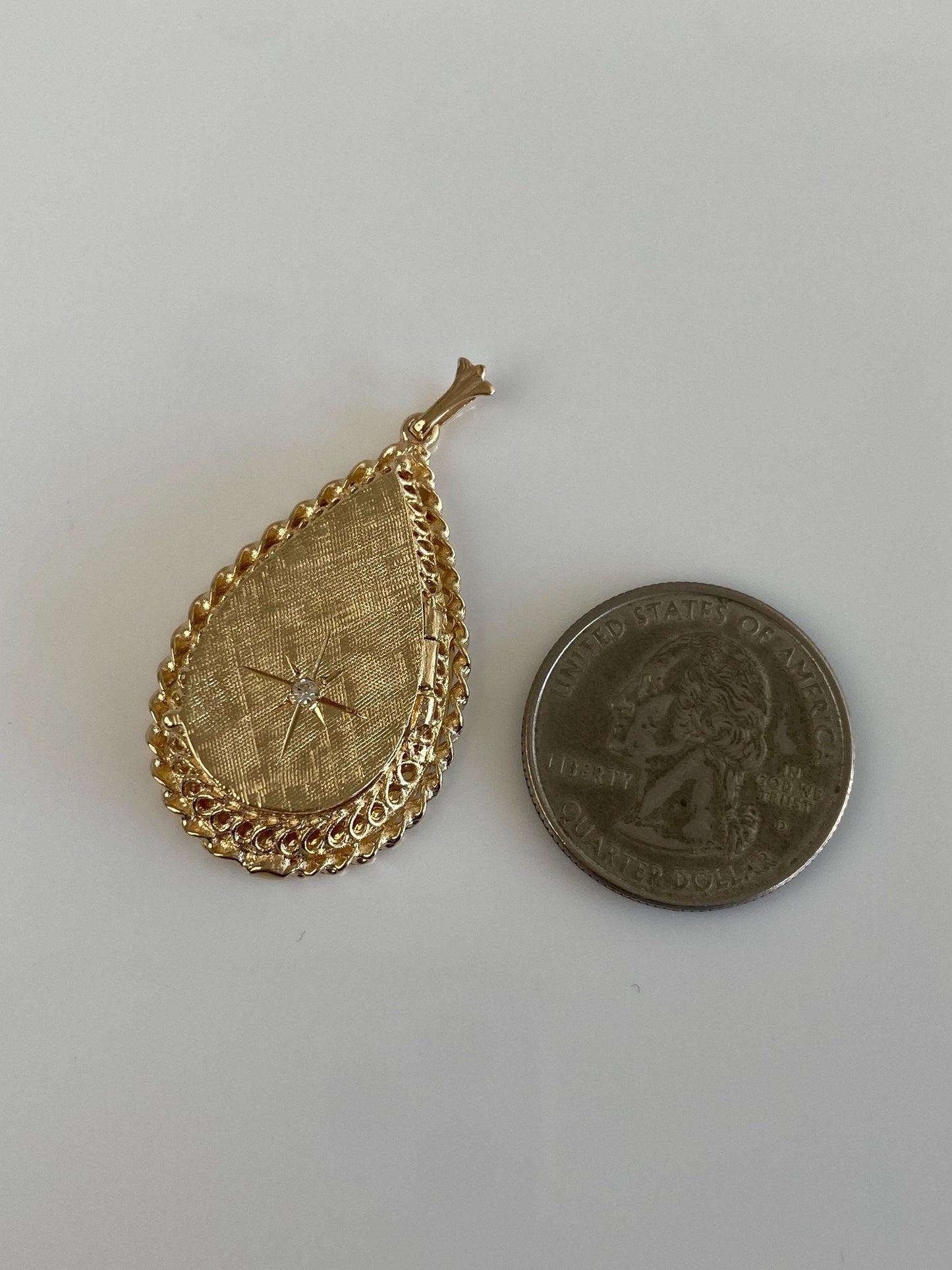 Vintage Solid 14k Yellow Gold Star Set Clear Quartz Teardrop Locket Charm