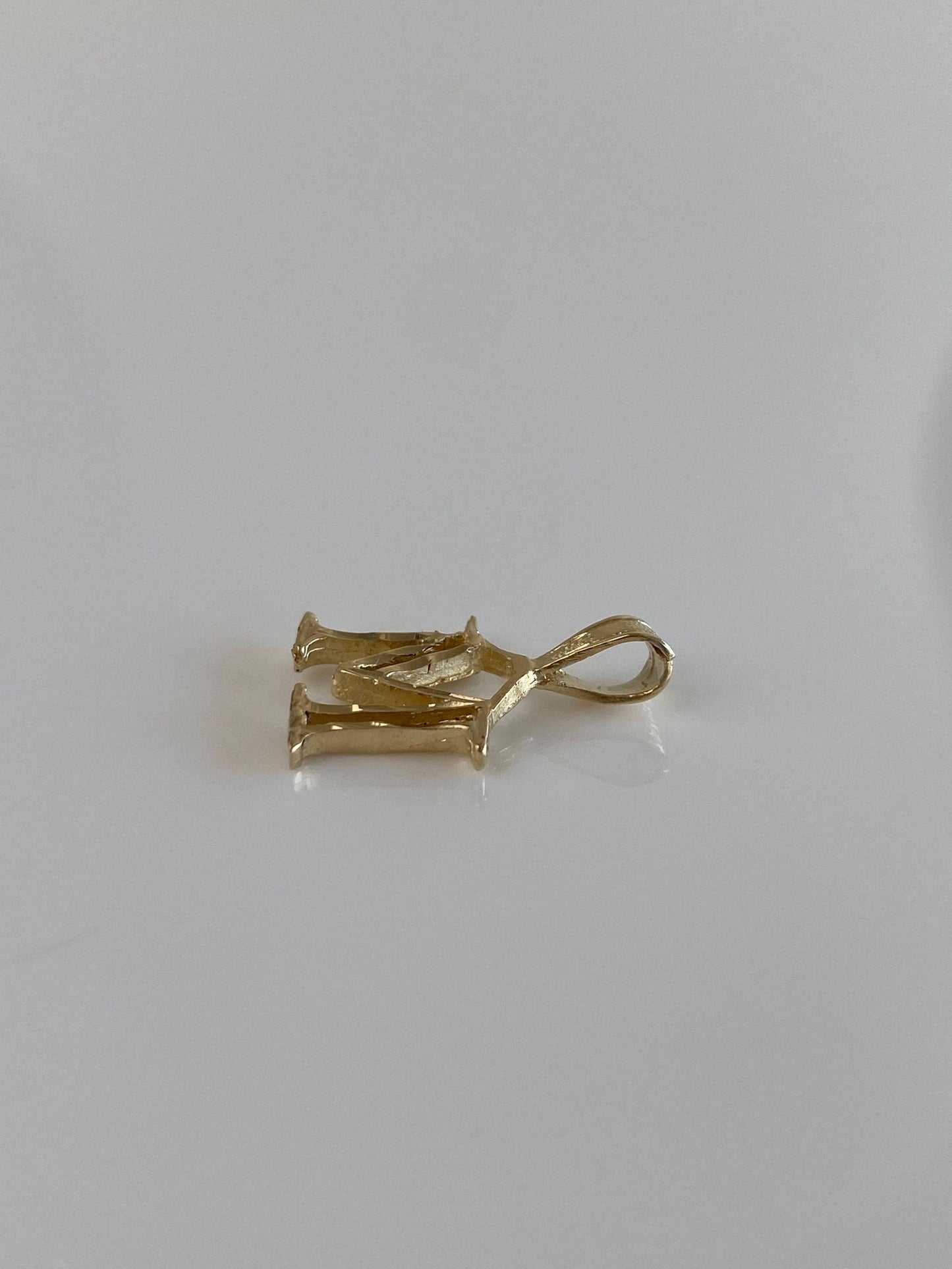 Vintage Solid 10k Yellow Gold Diamond Cut Initial 'M' Charm