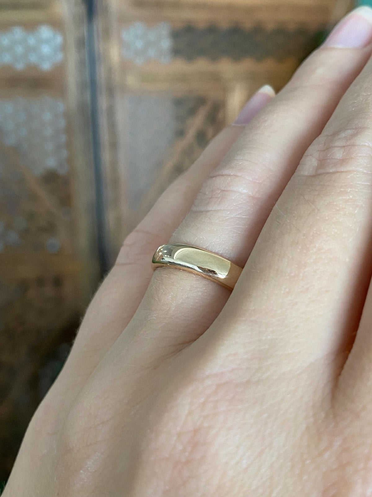Vintage Solid 14k Yellow Gold Ring Band - Size 6.25