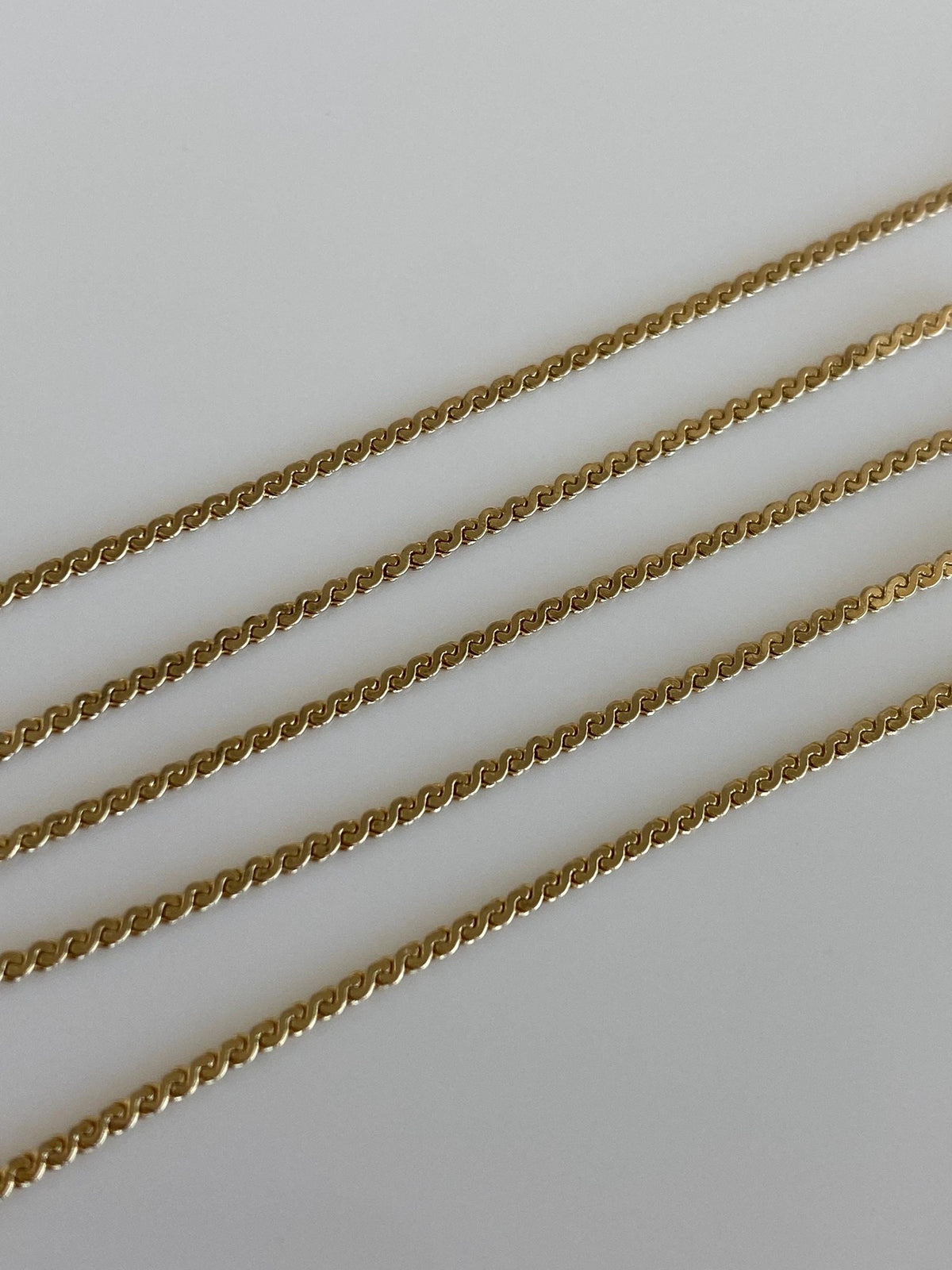 Vintage Solid 14k Yellow Gold Serpentine Chain Necklace - 15.5 inches