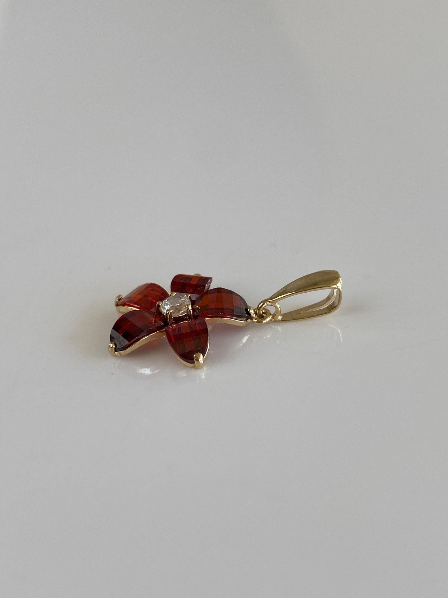 Vintage Solid 14k Yellow Gold Clear & Fancy Cut Red Cubic Zirconia Flower Charm