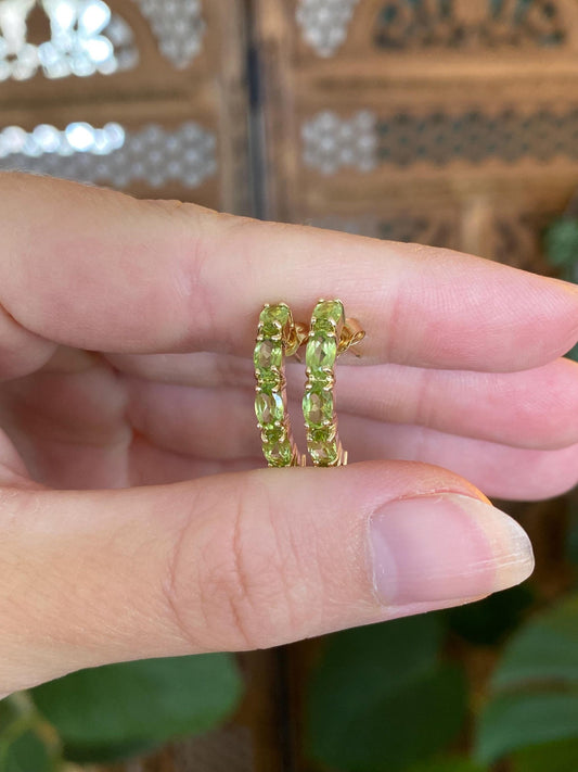 Vintage Solid 14k Yellow Gold Peridot Drop Earrings