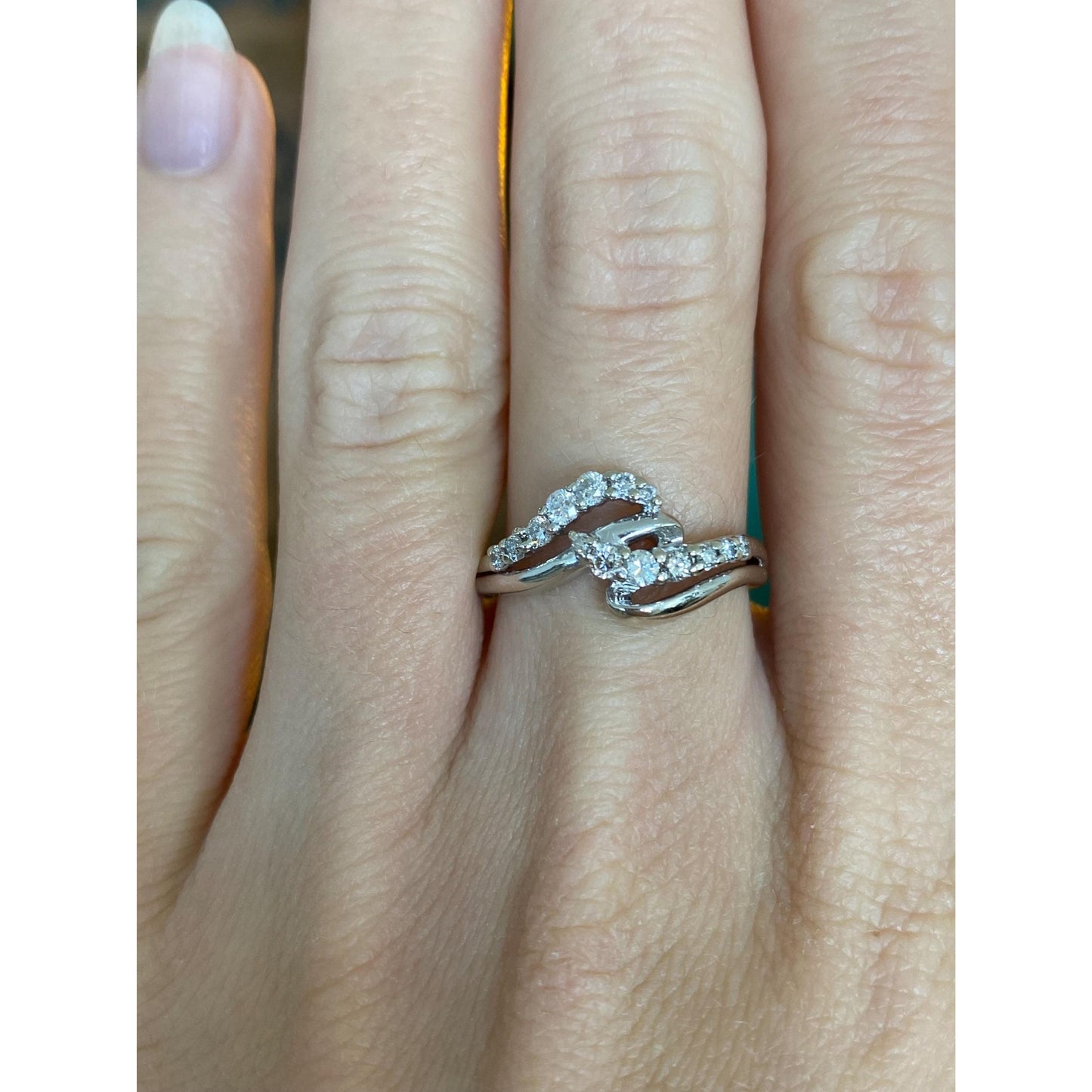 Vintage Solid 14k White Gold Diamond Twist Ring Band - Size 7.25