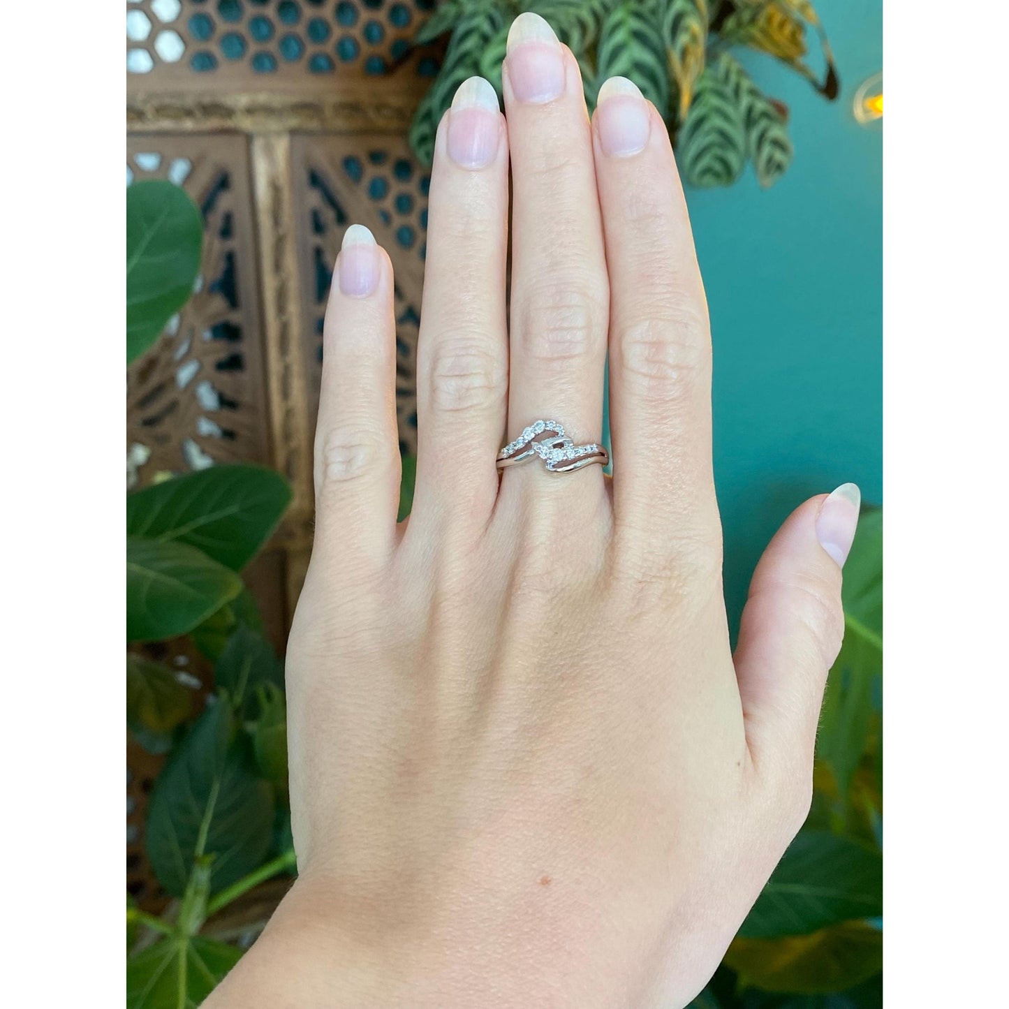 Vintage Solid 14k White Gold Diamond Twist Ring Band - Size 7.25