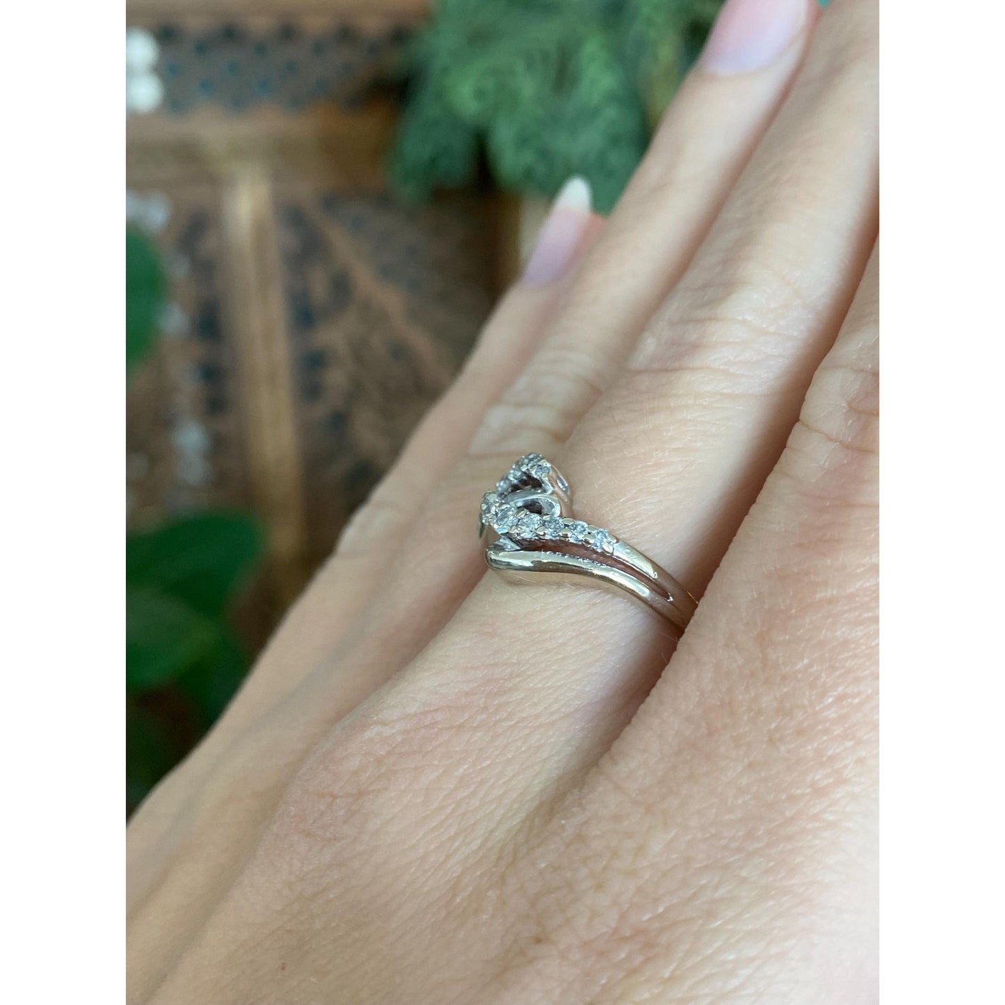 Vintage Solid 14k White Gold Diamond Twist Ring Band - Size 7.25