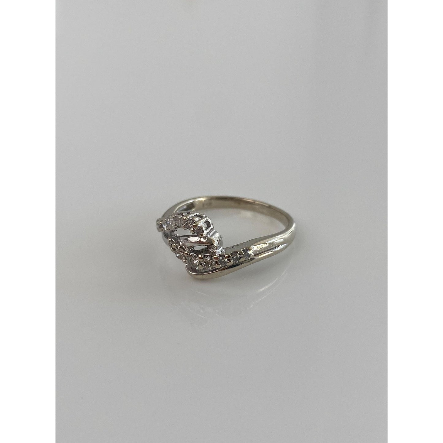 Vintage Solid 14k White Gold Diamond Twist Ring Band - Size 7.25