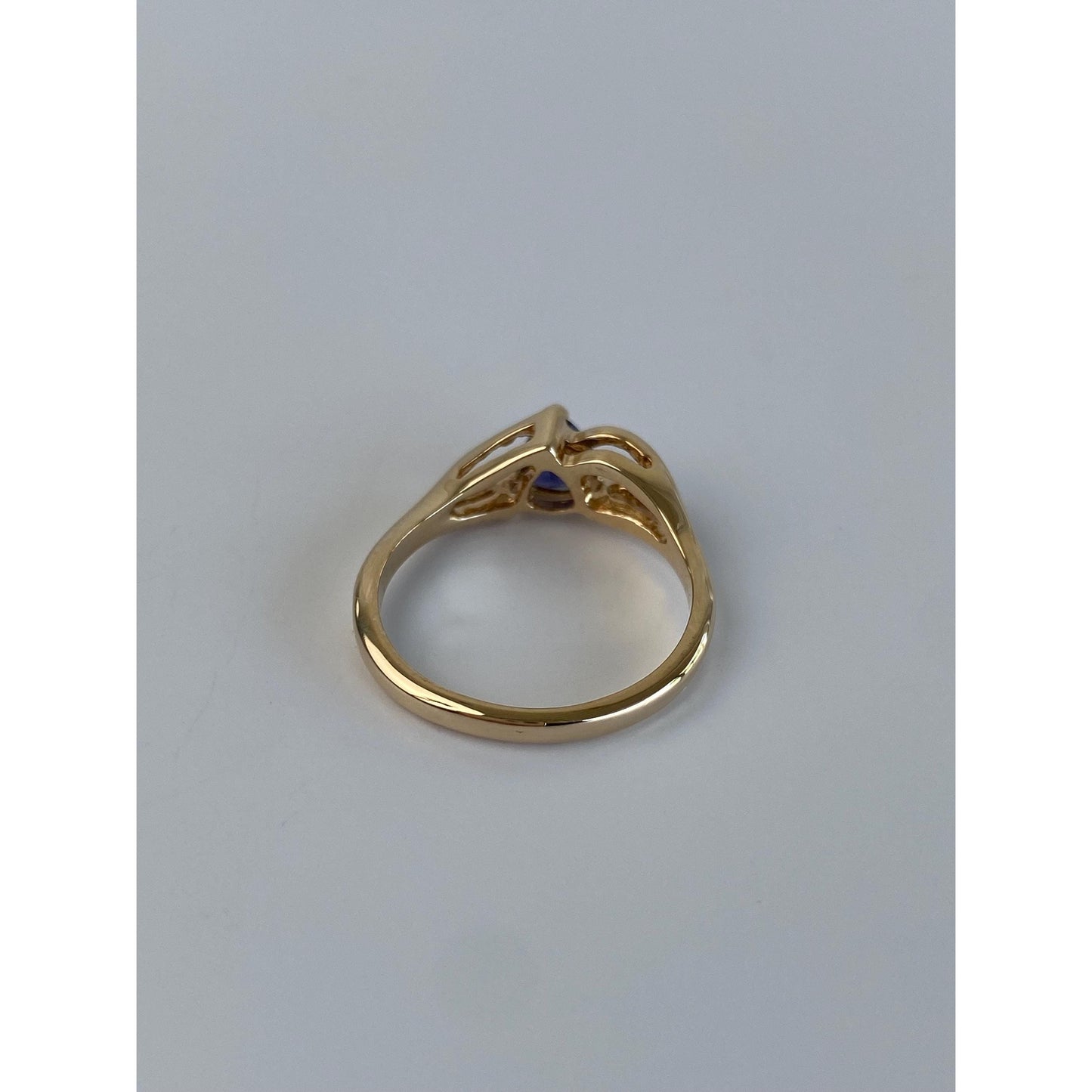 Vintage Solid 14k Yellow Gold Blue Cubic Zirconia Ring - Size 5.75