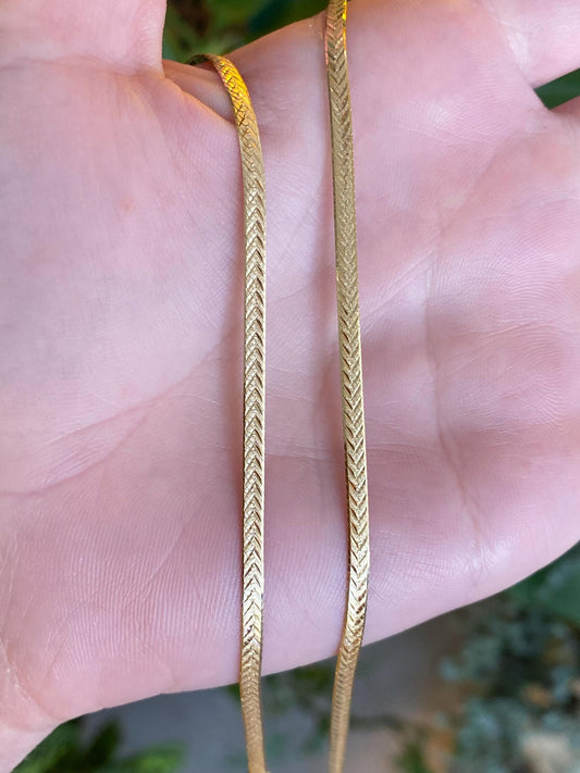 Vintage Solid 14k Yellow Gold Herringbone Chain Necklace - 19.75 inches