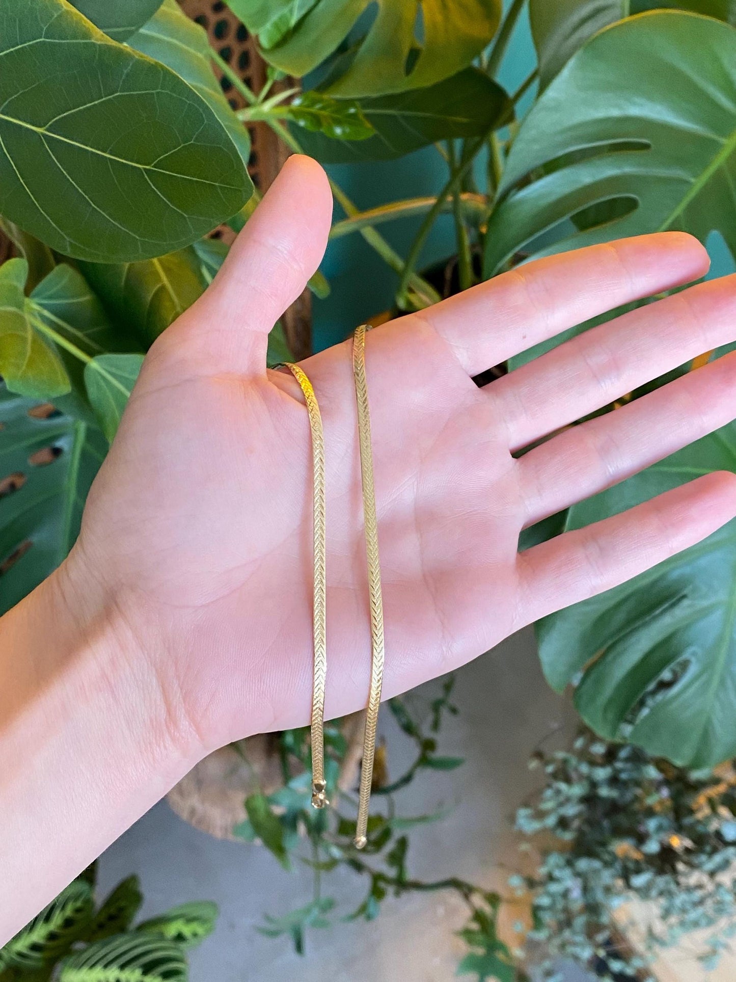 Vintage Solid 14k Yellow Gold Herringbone Chain Necklace - 19.75 inches