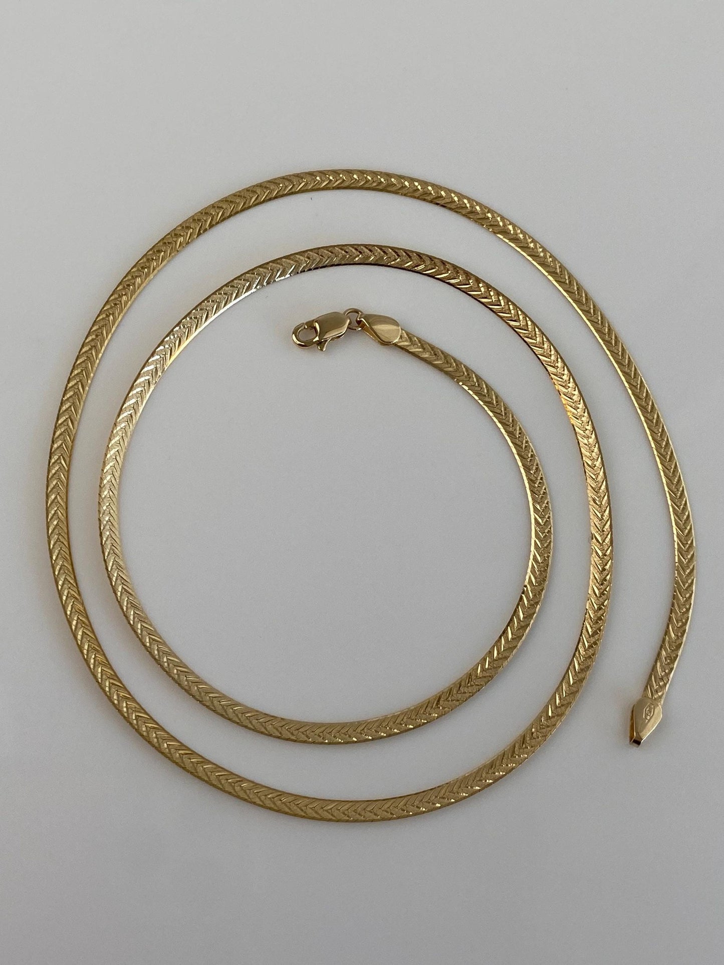 Vintage Solid 14k Yellow Gold Herringbone Chain Necklace - 19.75 inches